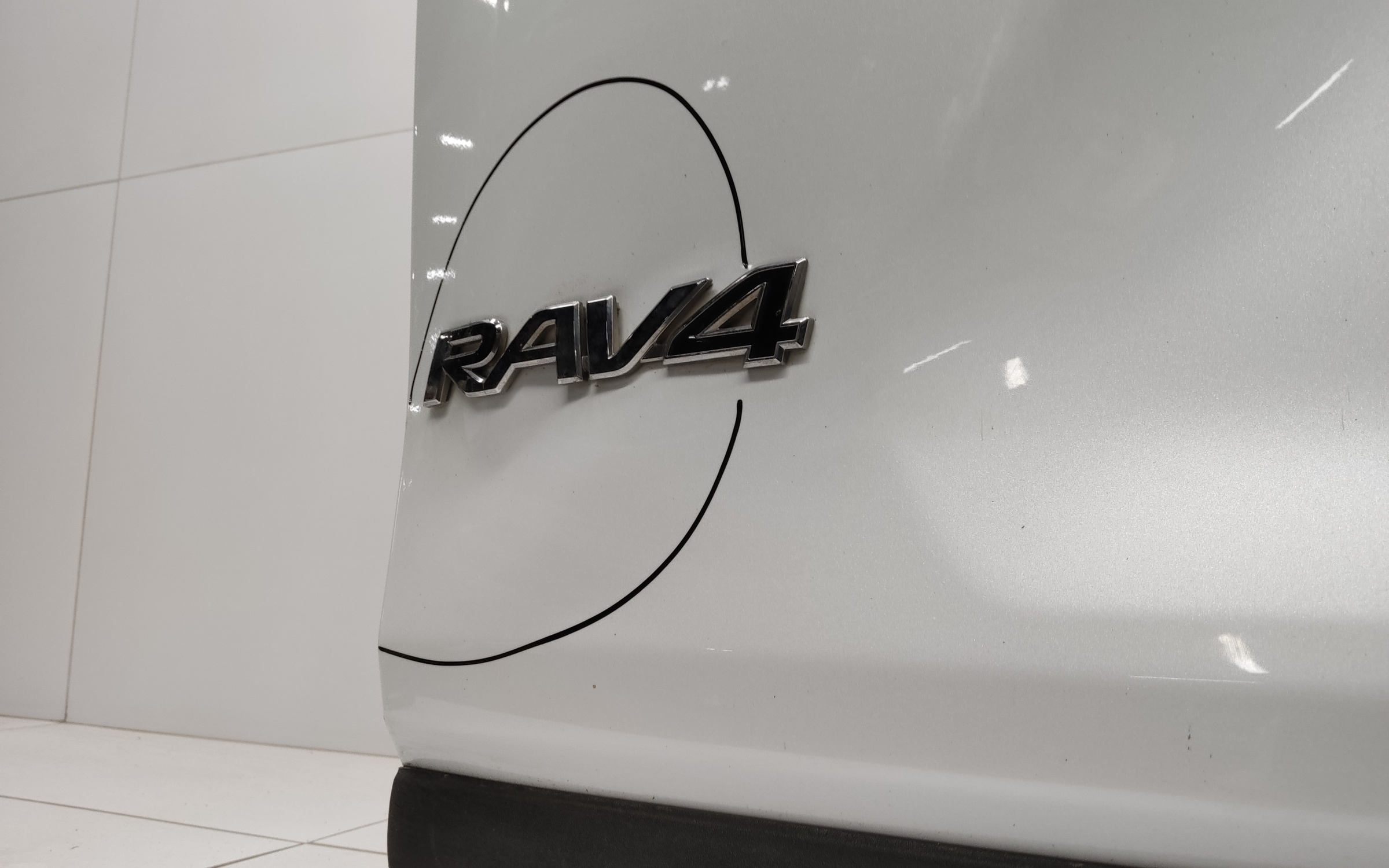 Крышка багажника Toyota RAV4 XA50