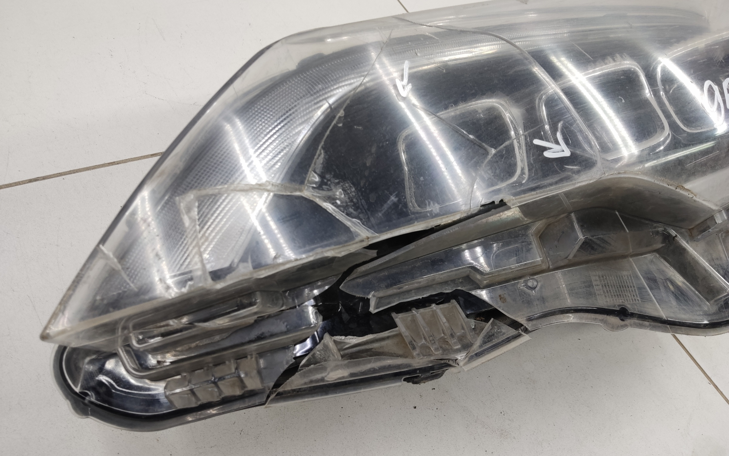 Фара передняя левая GAC GS5 LED