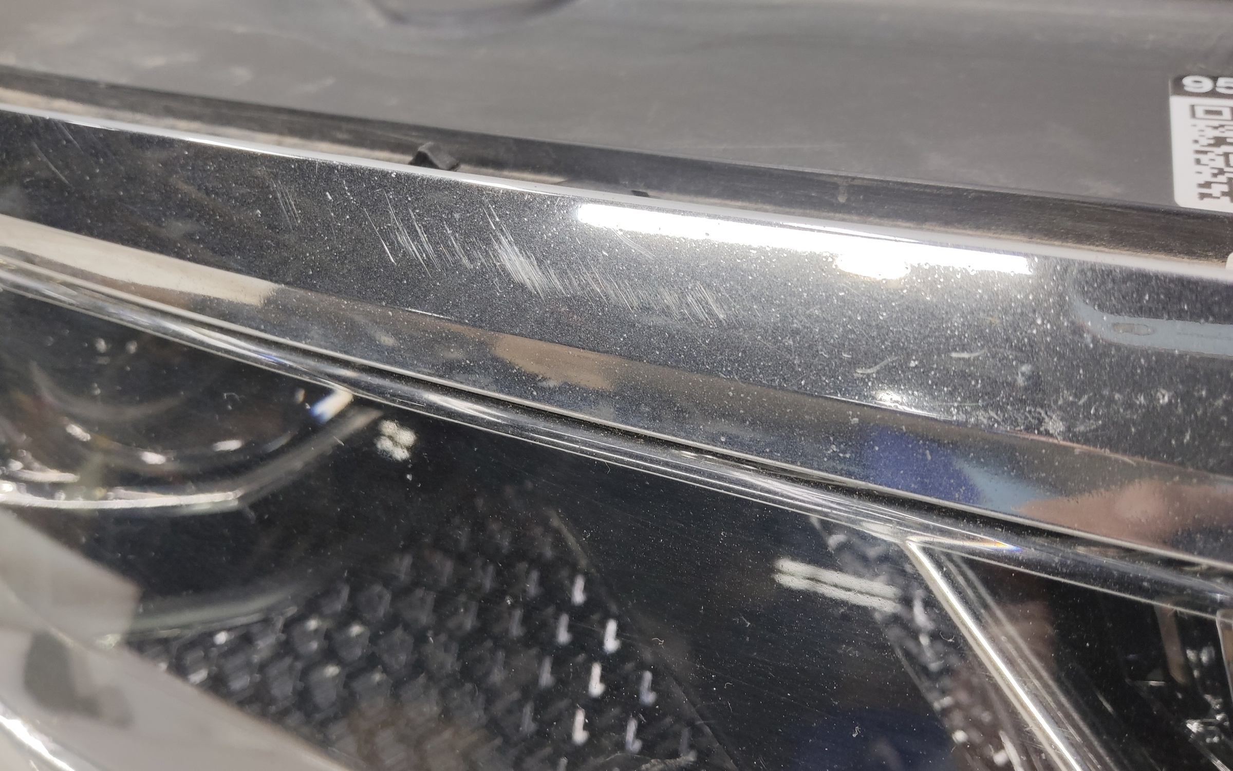 Фара передняя правая Volkswagen Touareg 3 LED