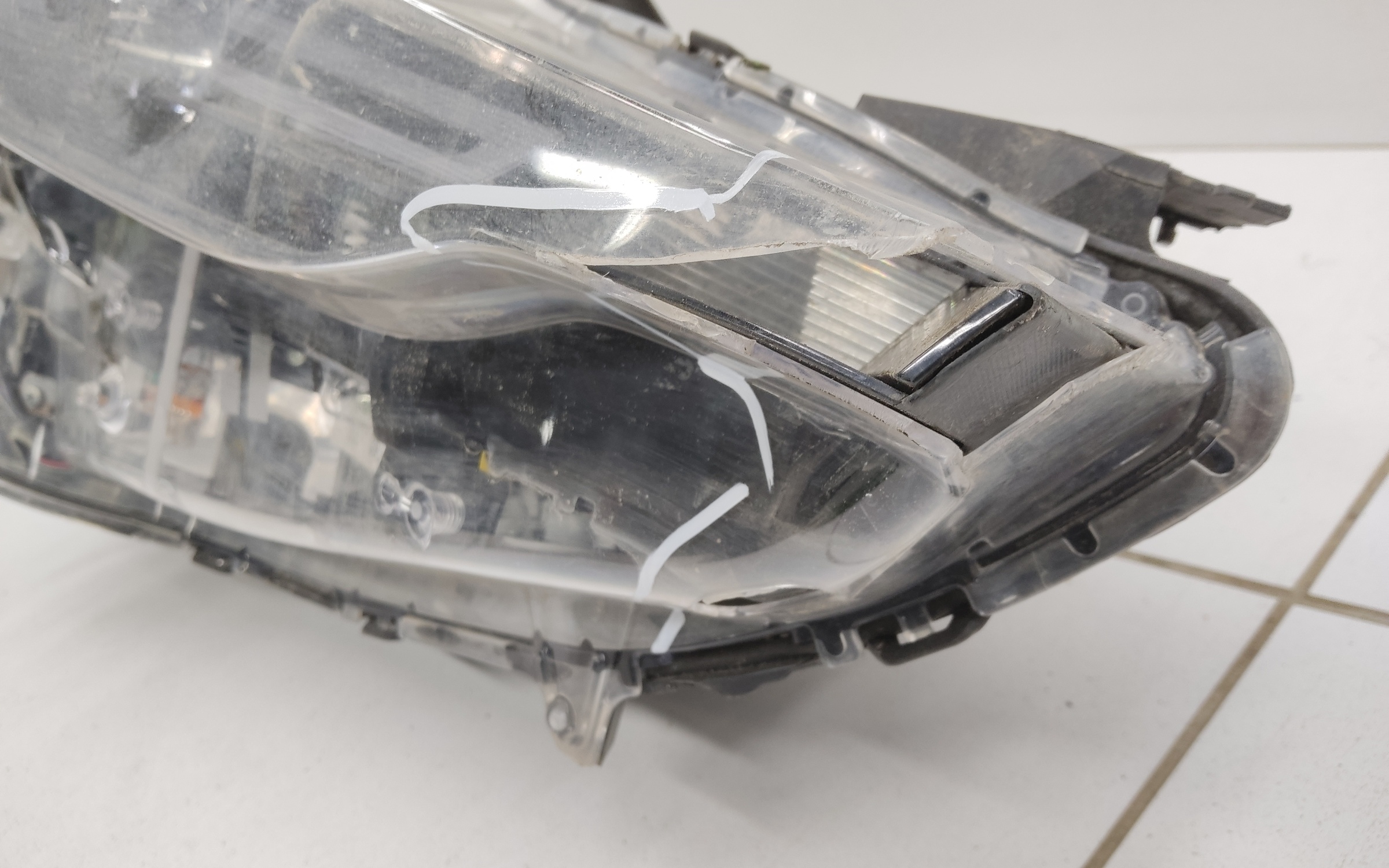 Фара передняя правая Mazda CX-5 2 LED адаптив