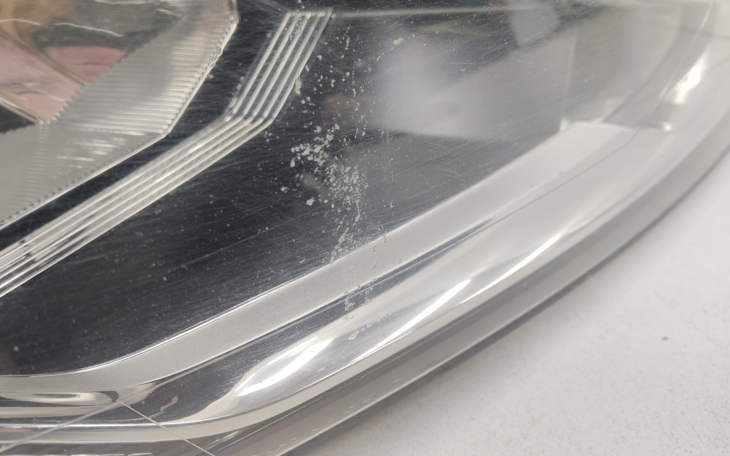Фара передняя правая Volkswagen Polo 5 Sedan Restail галоген