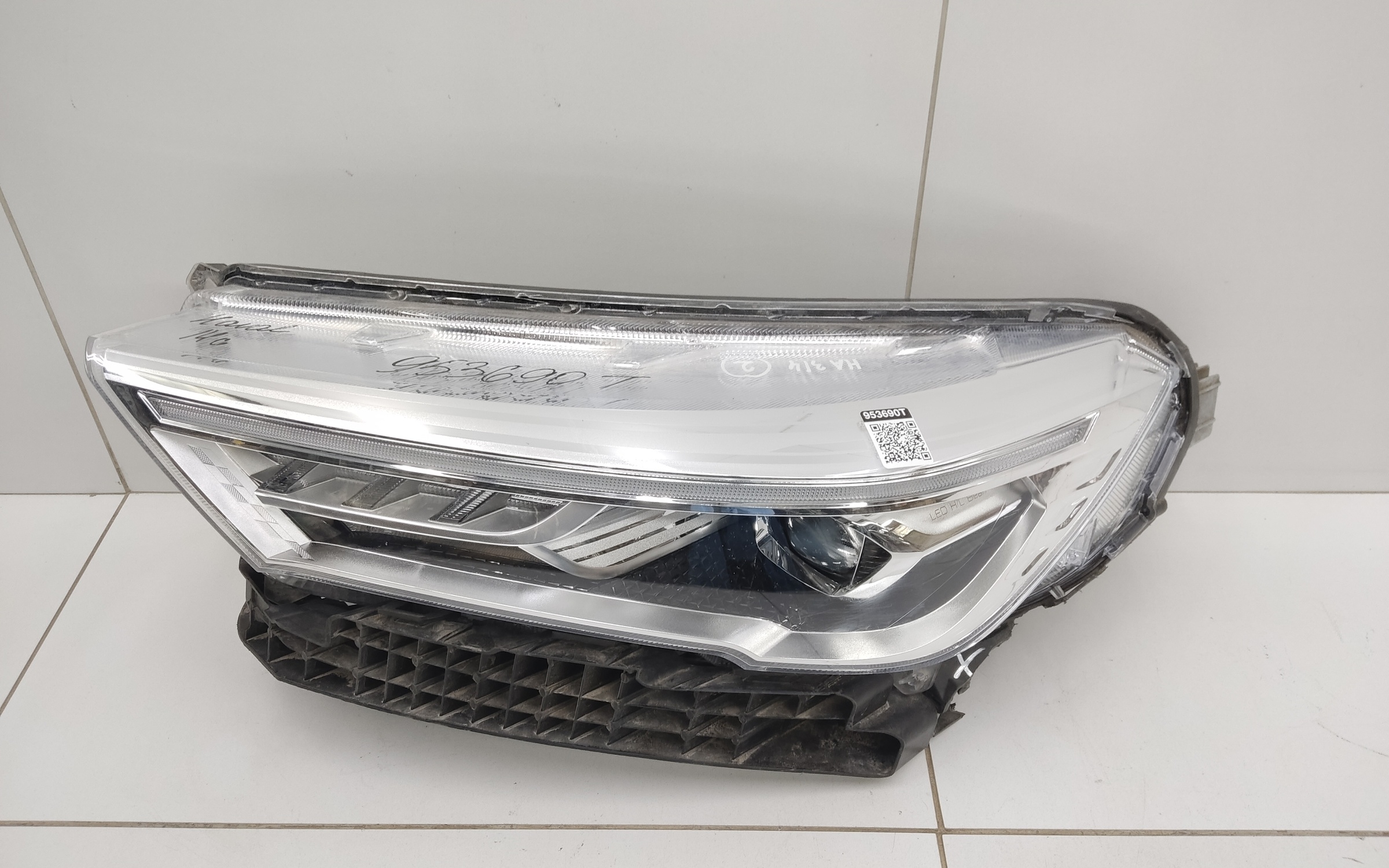 Фара передняя левая Haval M6 2 LED