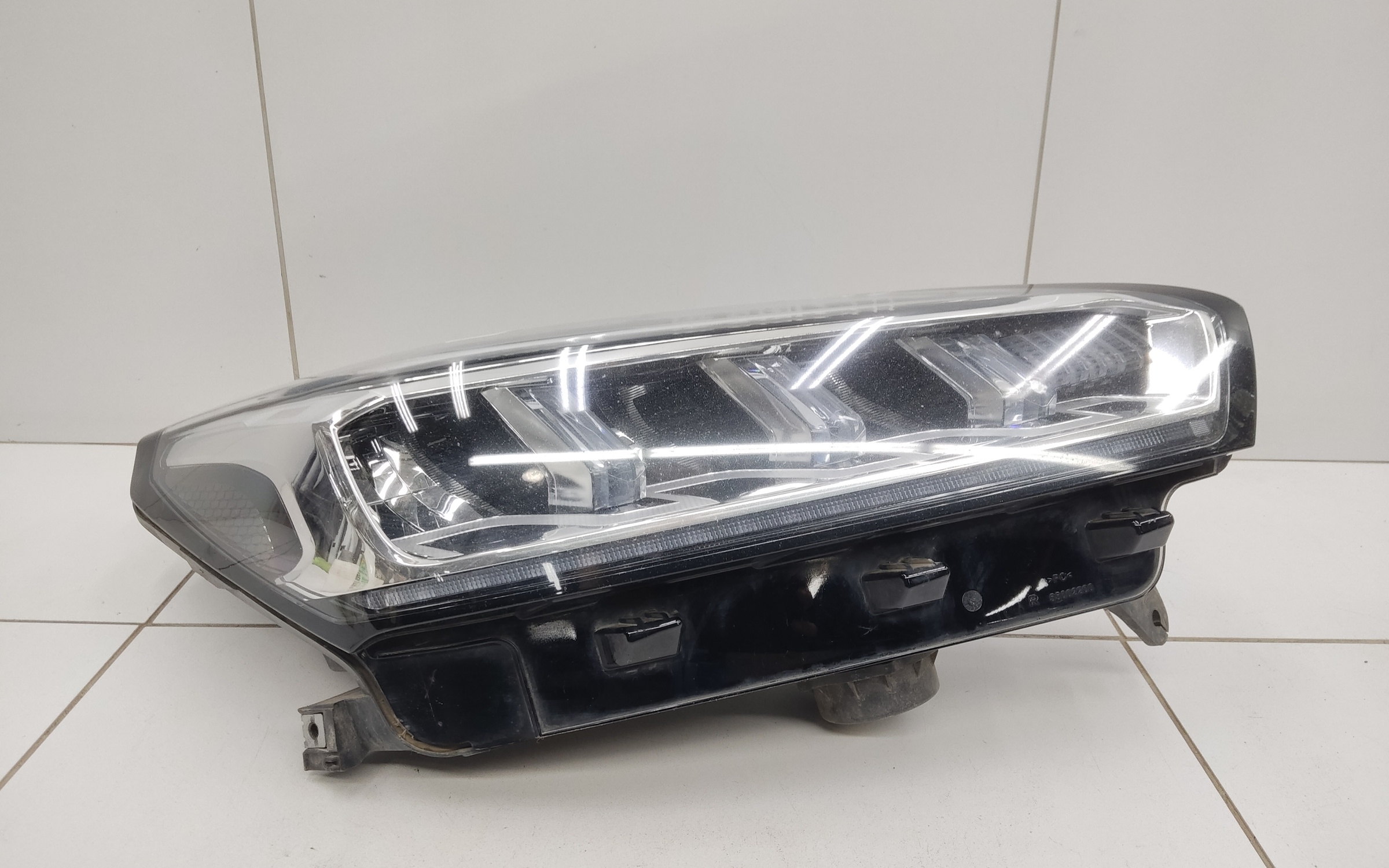 Фара передняя правая Chery Tiggo 7 Pro LED