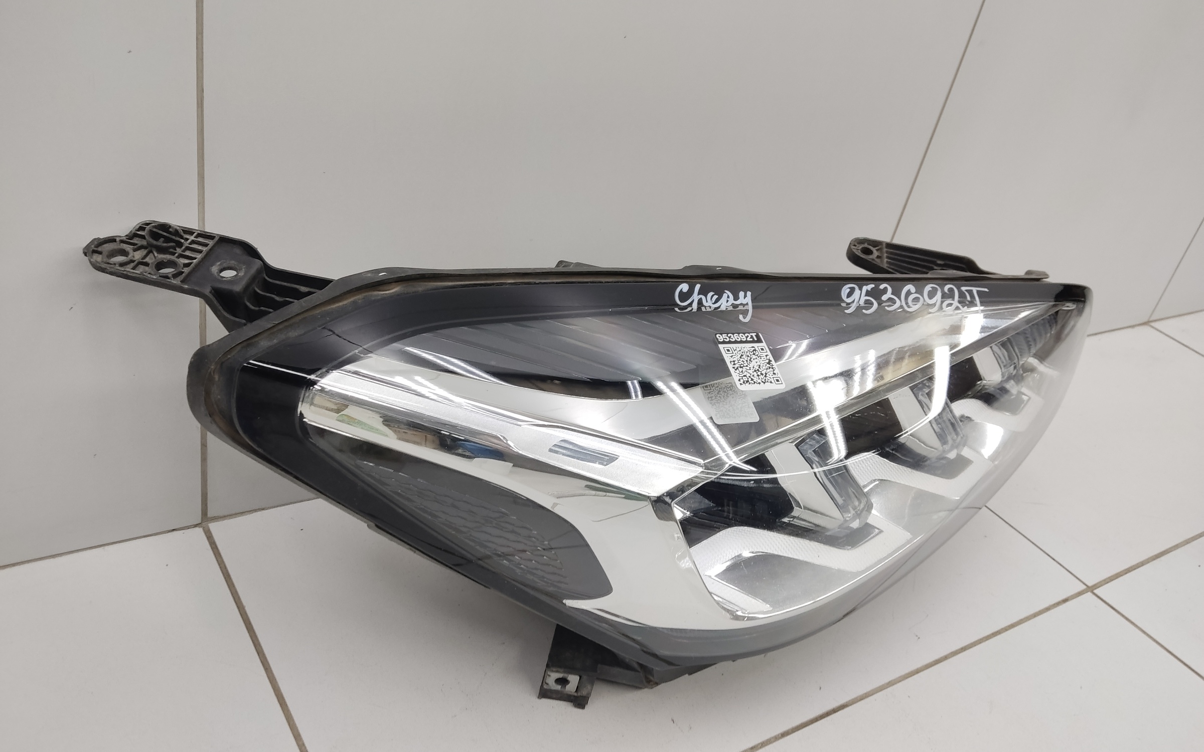 Фара передняя правая Chery Tiggo 7 Pro LED
