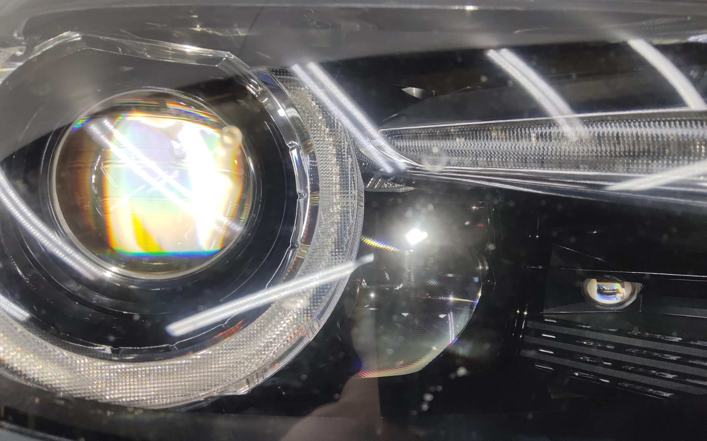 Фара передняя правая Mazda CX-9 2 LED