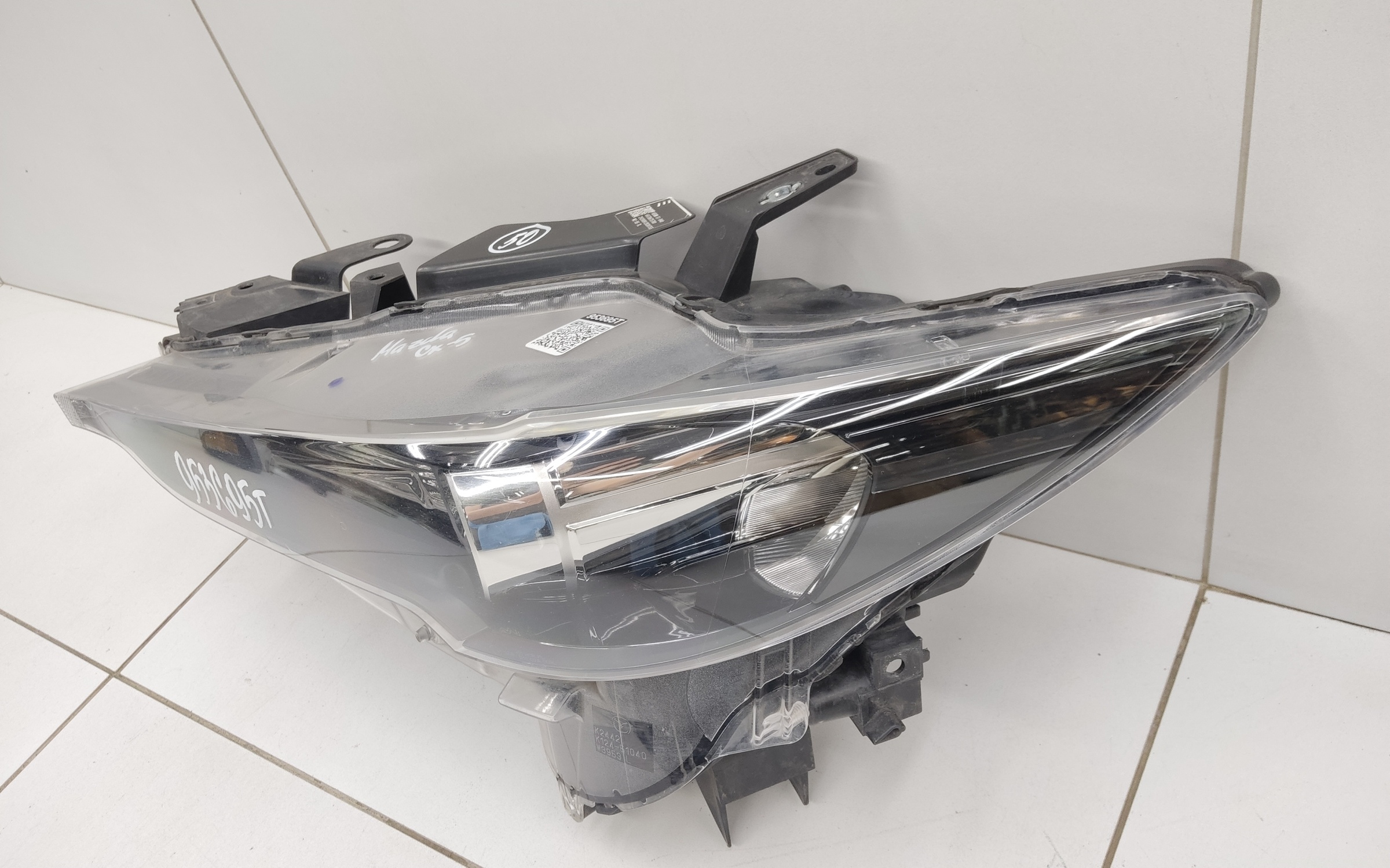 Фара передняя левая Mazda CX-5 2 LED