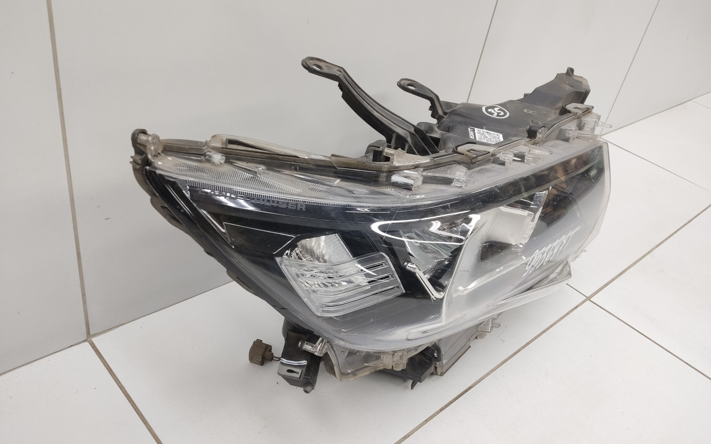Фара передняя правая Toyota Land Cruiser Prado 150 Restail 2 LED