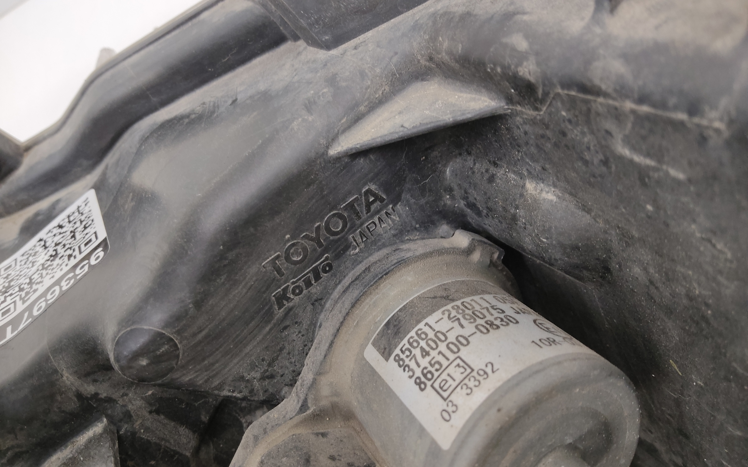 Фара передняя правая Toyota Land Cruiser Prado 150 Restail 2 LED