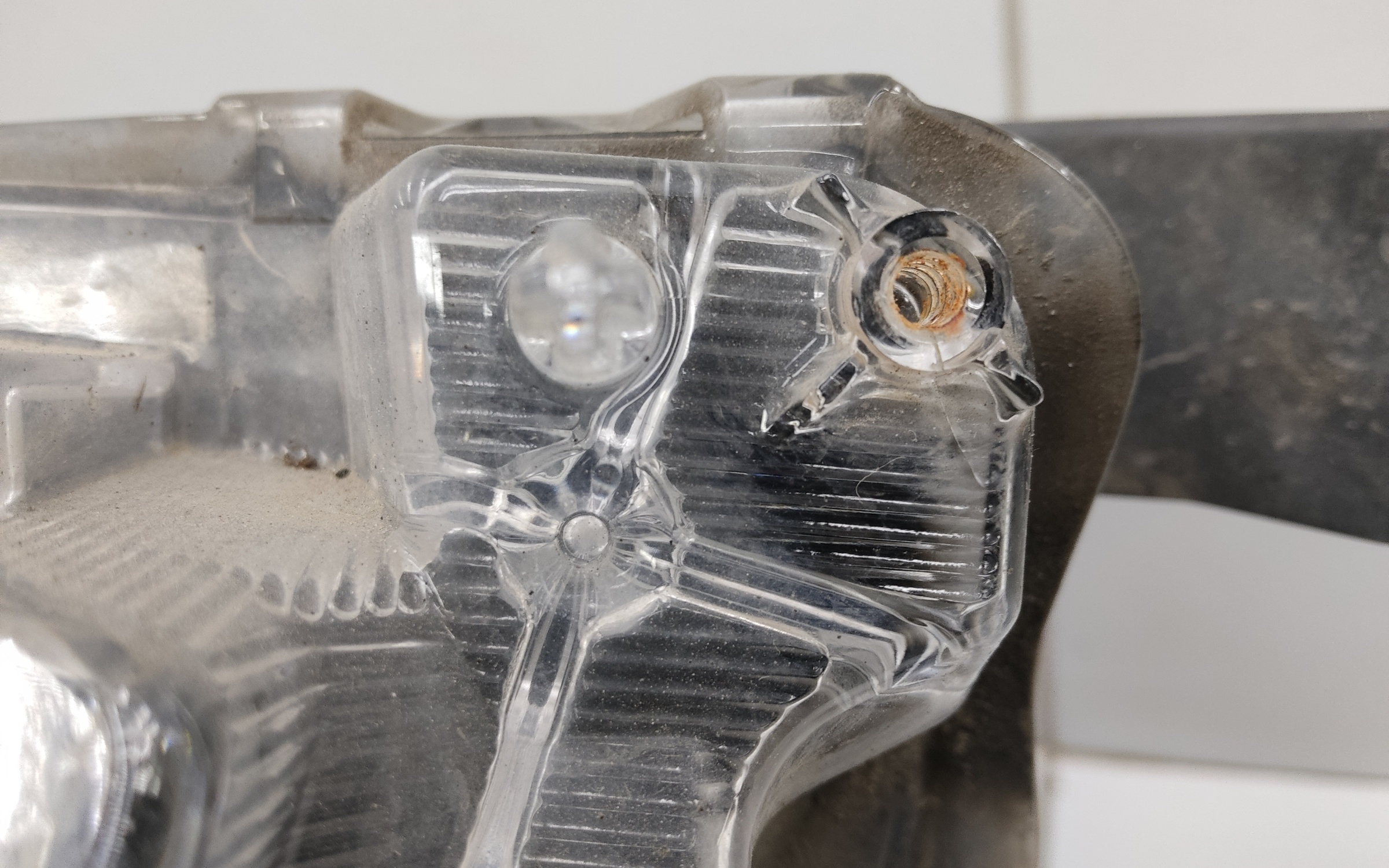 Фара передняя правая Toyota Land Cruiser Prado 150 Restail 2 LED