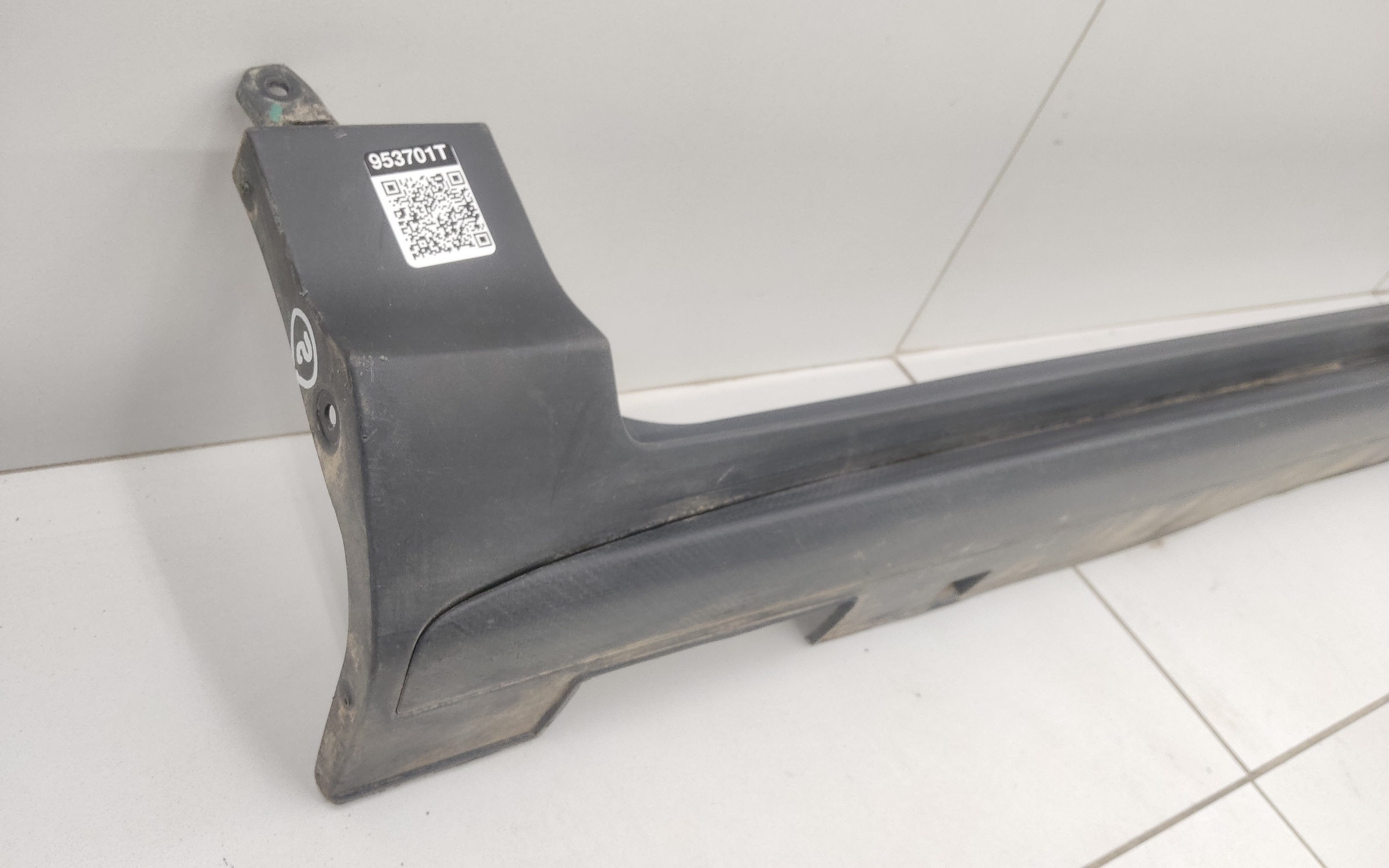 Накладка порога левого Geely Coolray