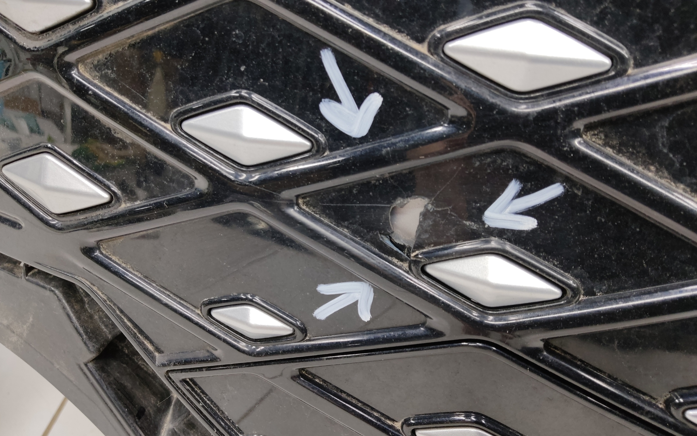 Решетка радиатора Chery Tiggo 4 Restail 2