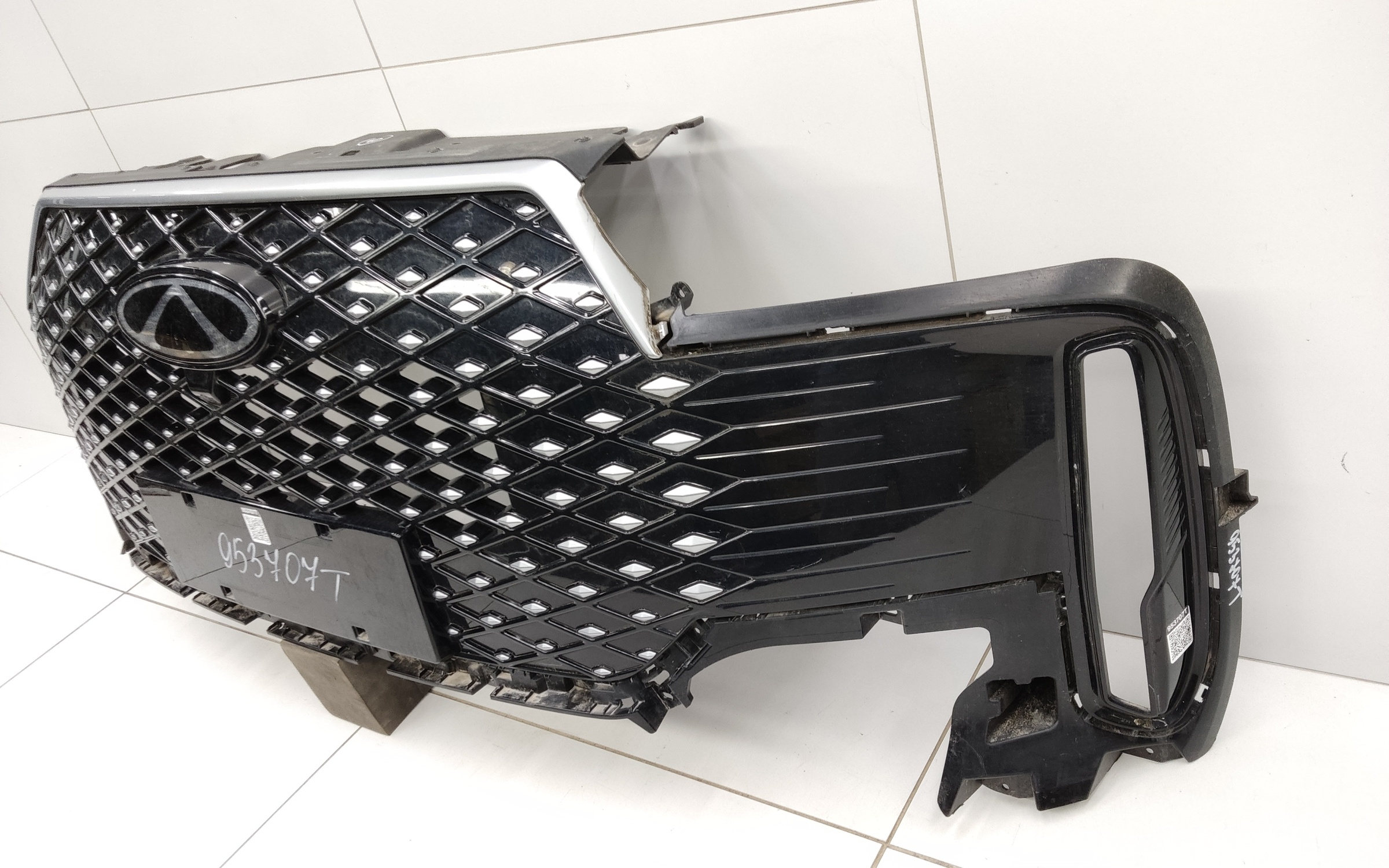 Решетка радиатора Chery Tiggo 4 Restail 2