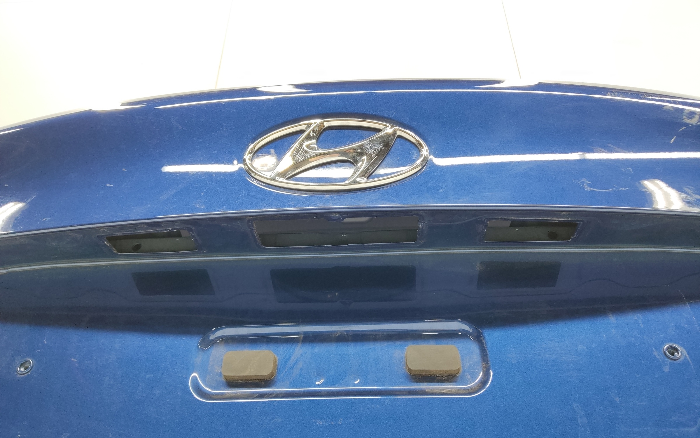 Крышка багажника Hyundai Solaris 2 Sedan