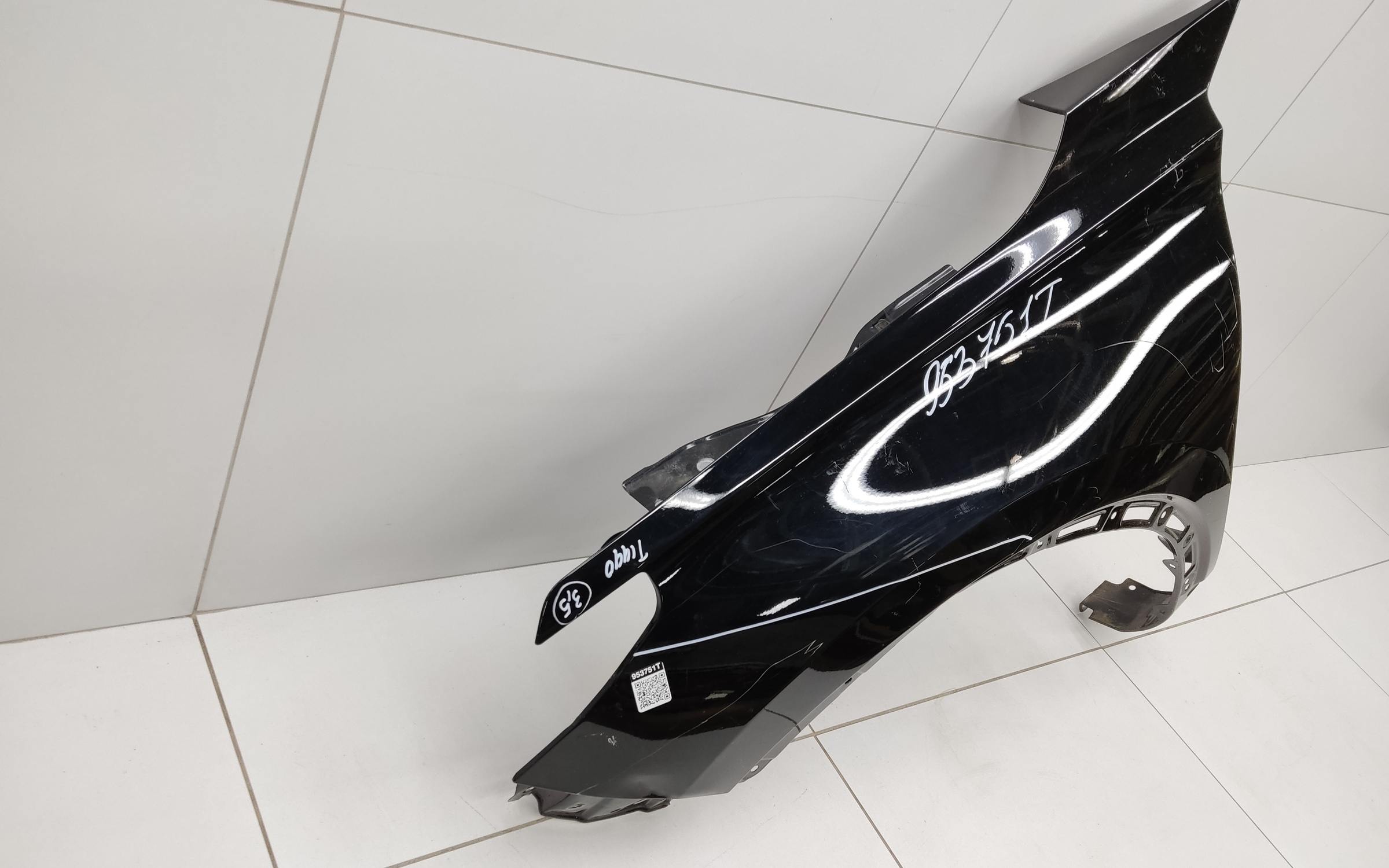 Крыло переднее левое Chery Tiggo 7 Pro