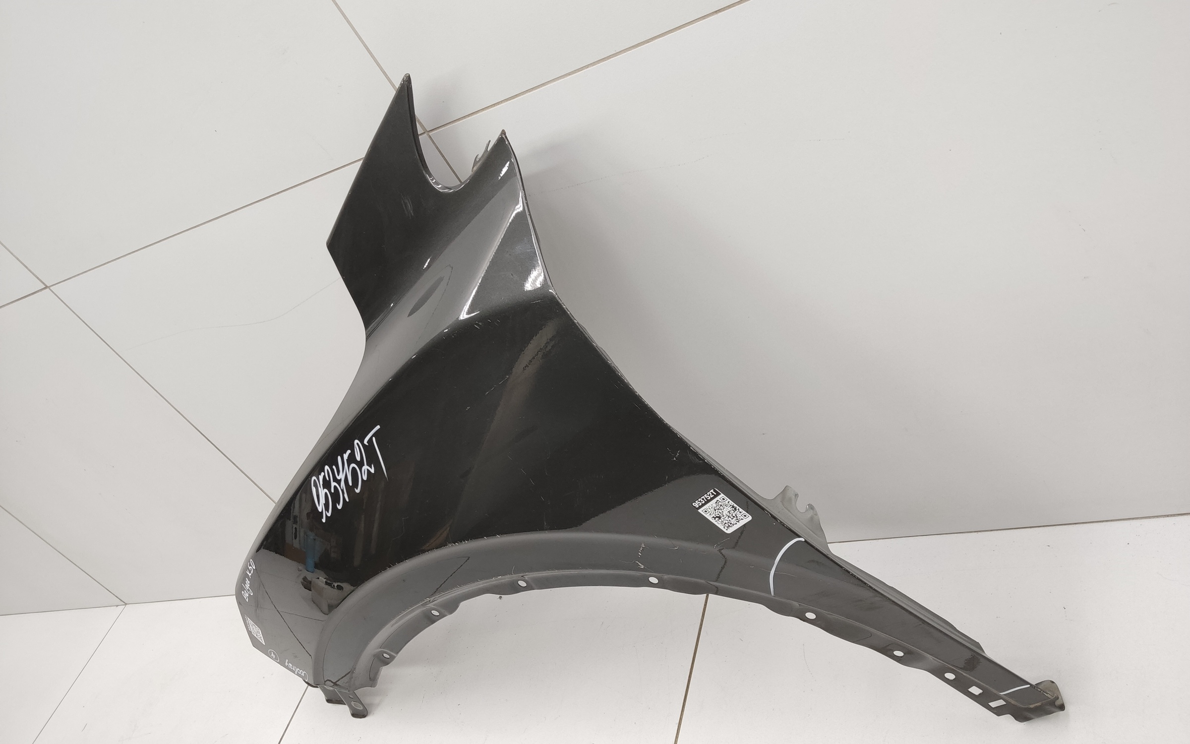 Крыло переднее левое Geely Coolray