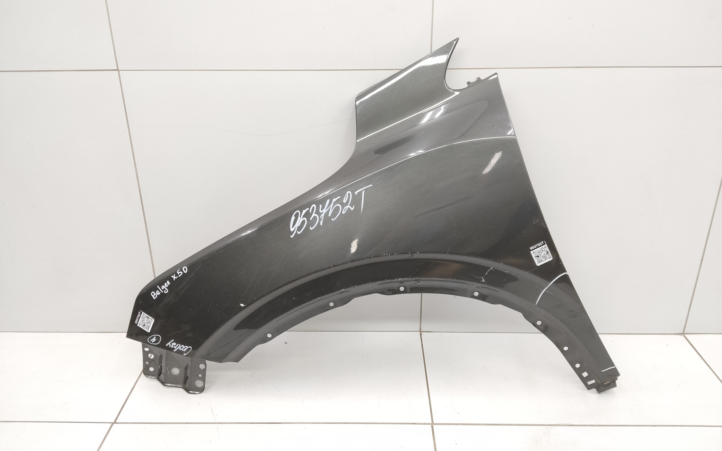 Крыло переднее левое Geely Coolray