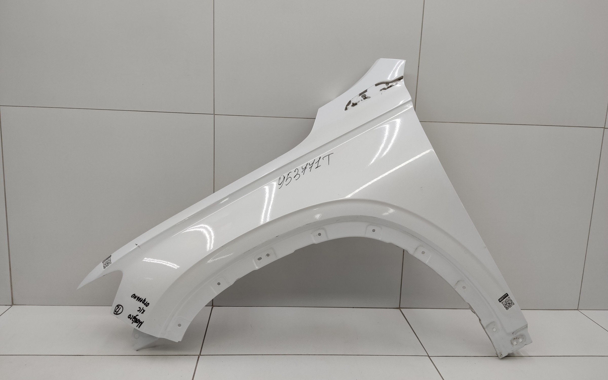 Крыло переднее левое Geely Monjaro