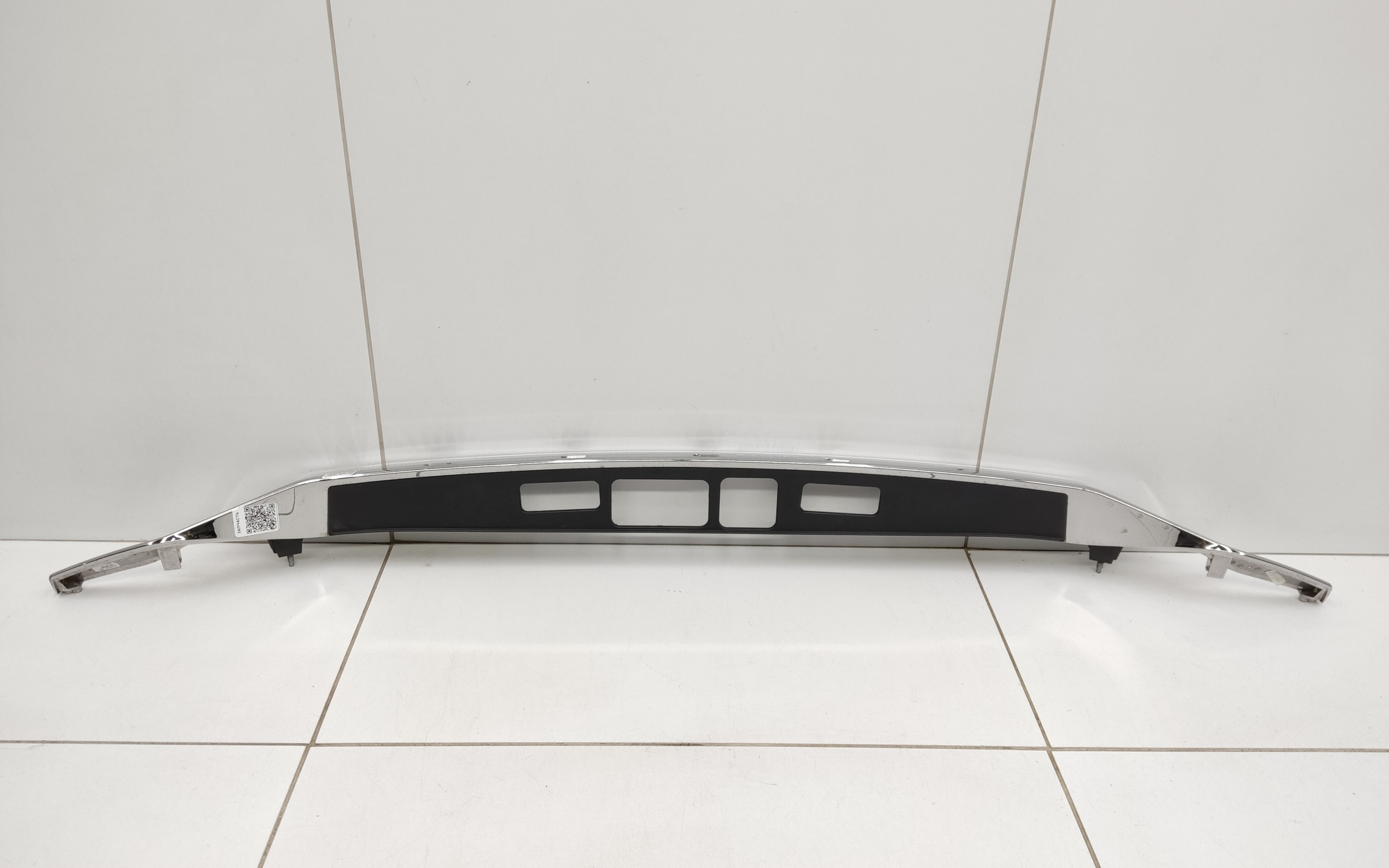 Накладка крышки багажника хром Geely Tugella 1