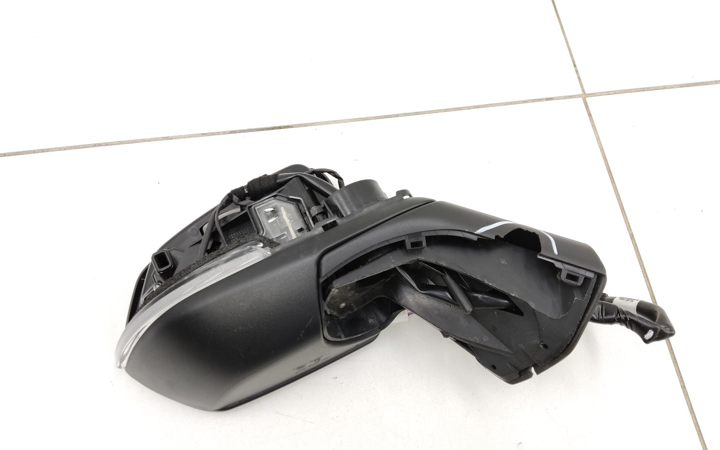 Зеркало правое Haval Jolion 6 контактов