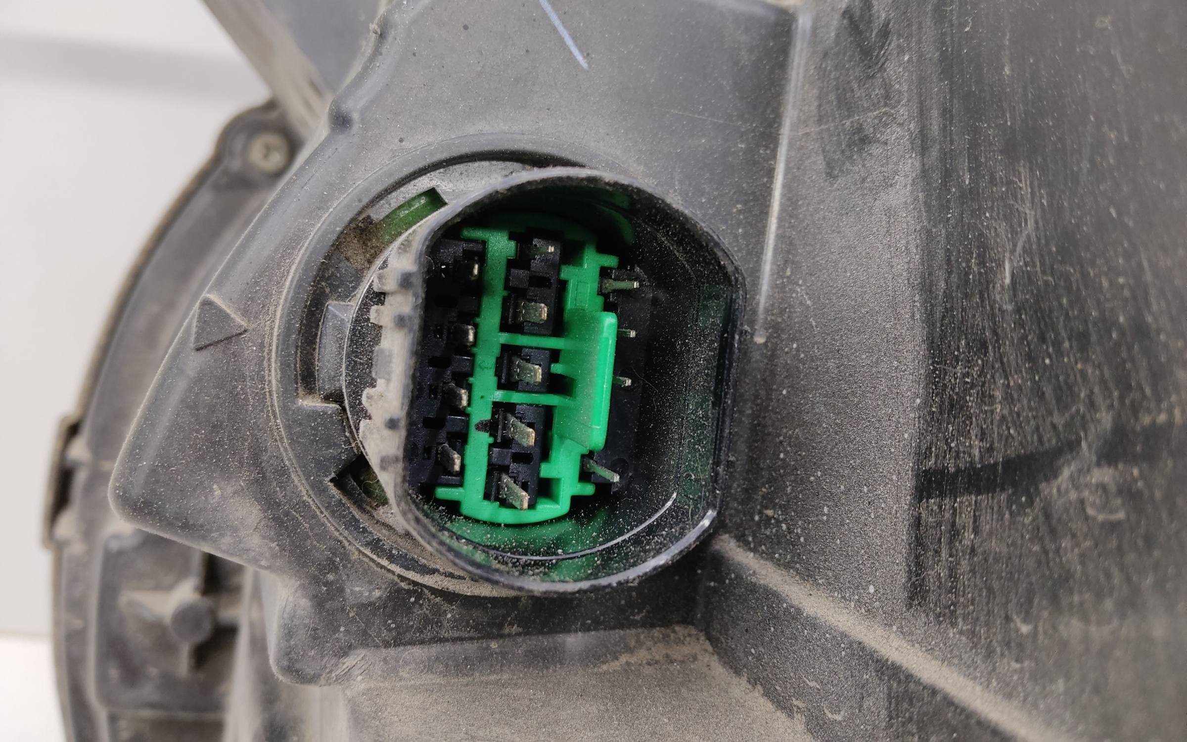 Фара передняя правая Haval Dargo LED