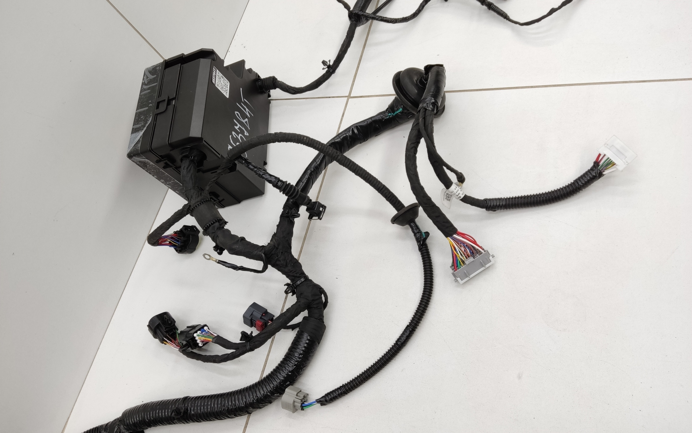 Проводка моторного отсека Haval M6 2