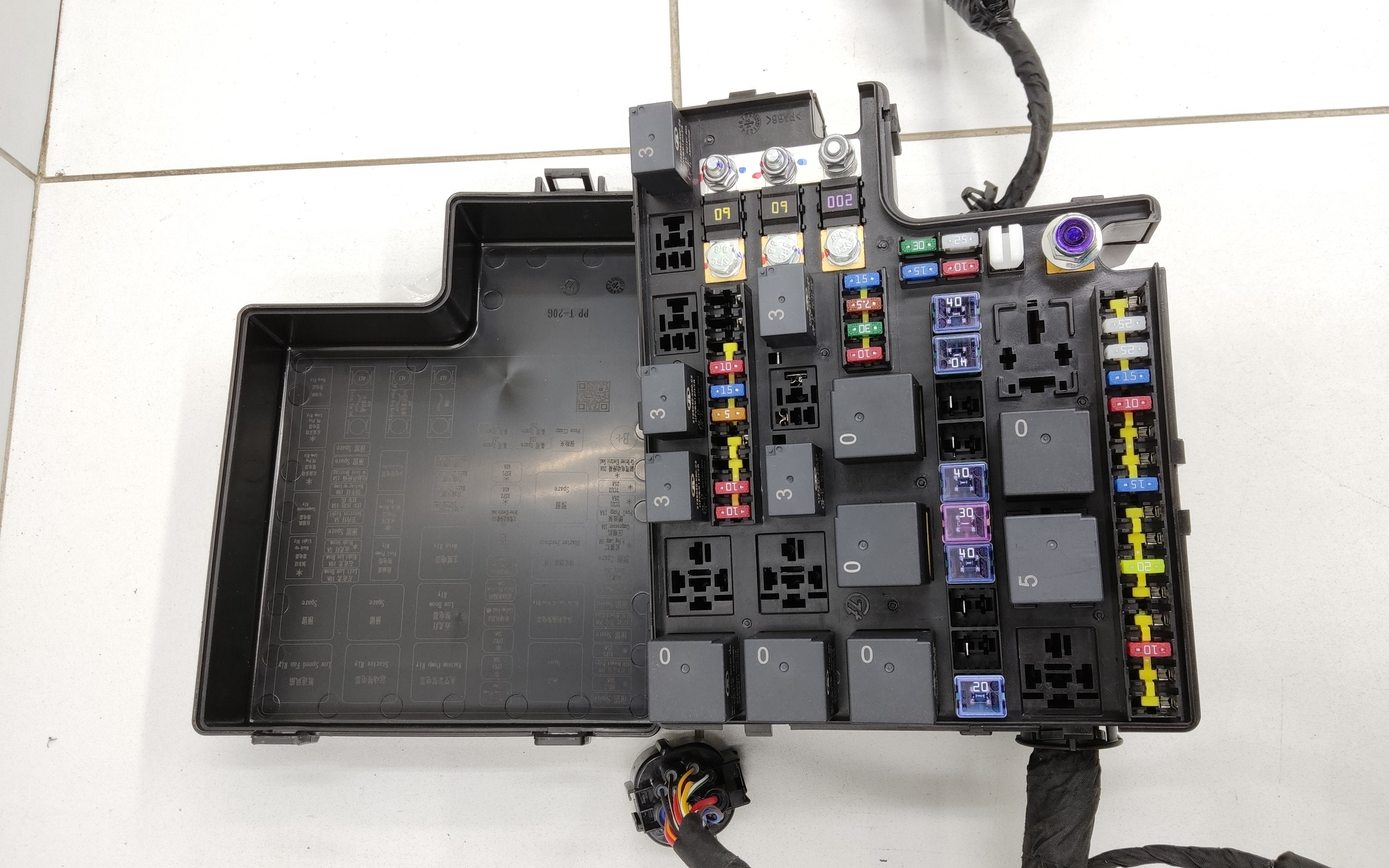 Проводка моторного отсека Haval M6 2