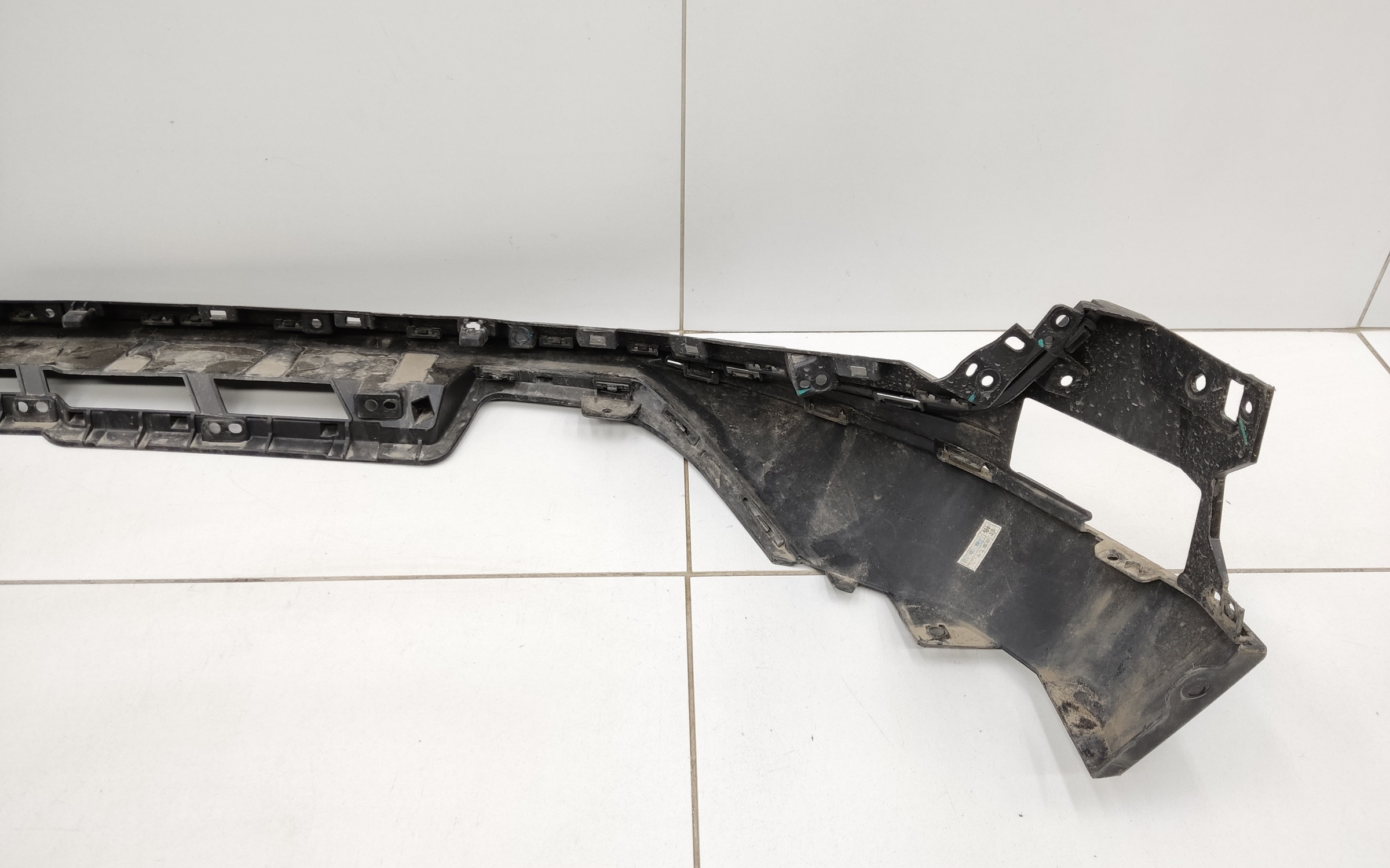 Юбка переднего бампера Geely Atlas 2