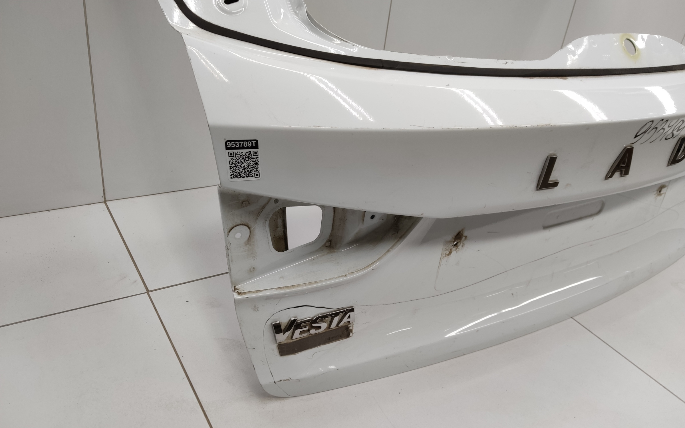 Крышка багажника Lada Vesta Wagon Restail