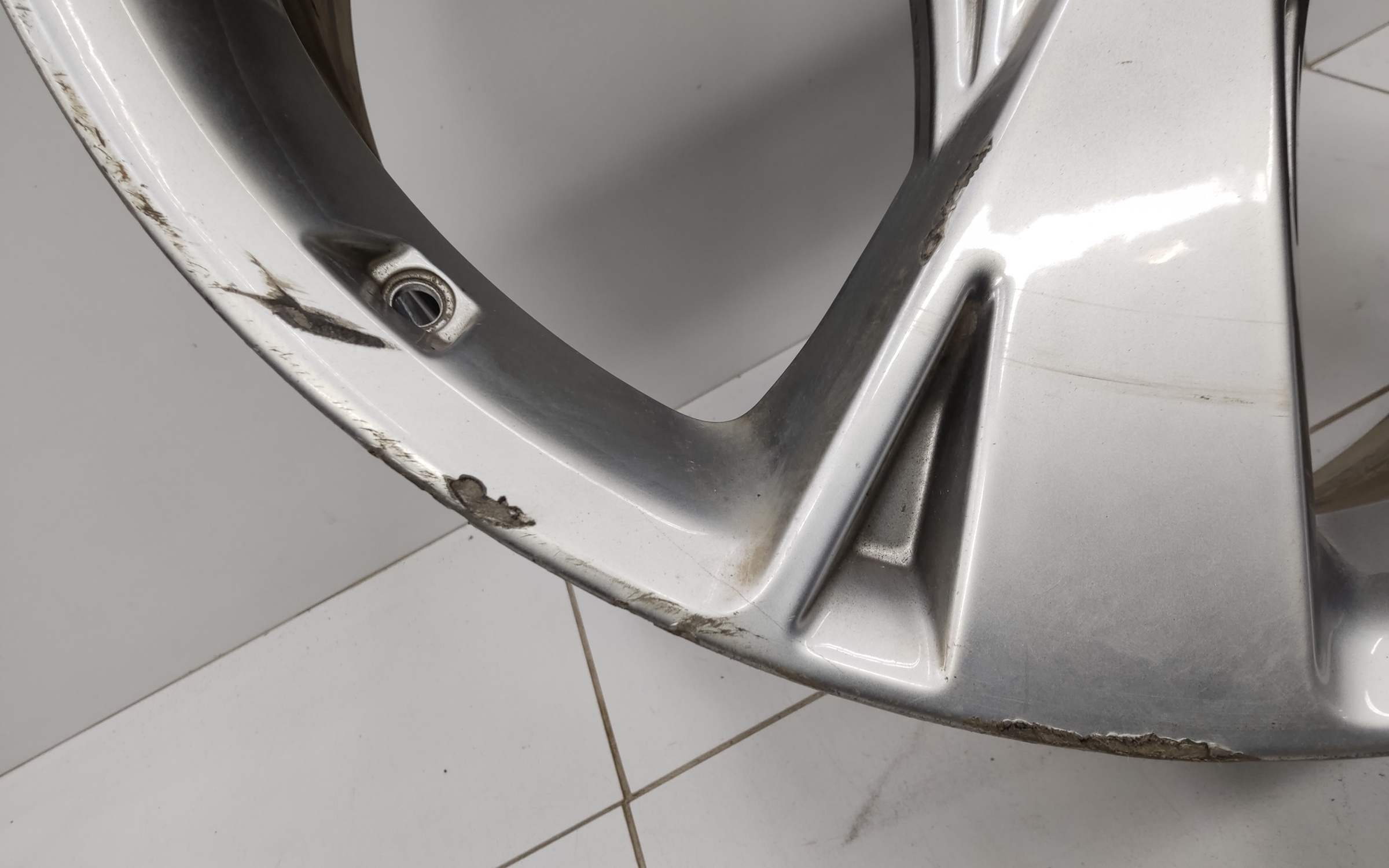 Диск колеса литой Genesis GV80 R22