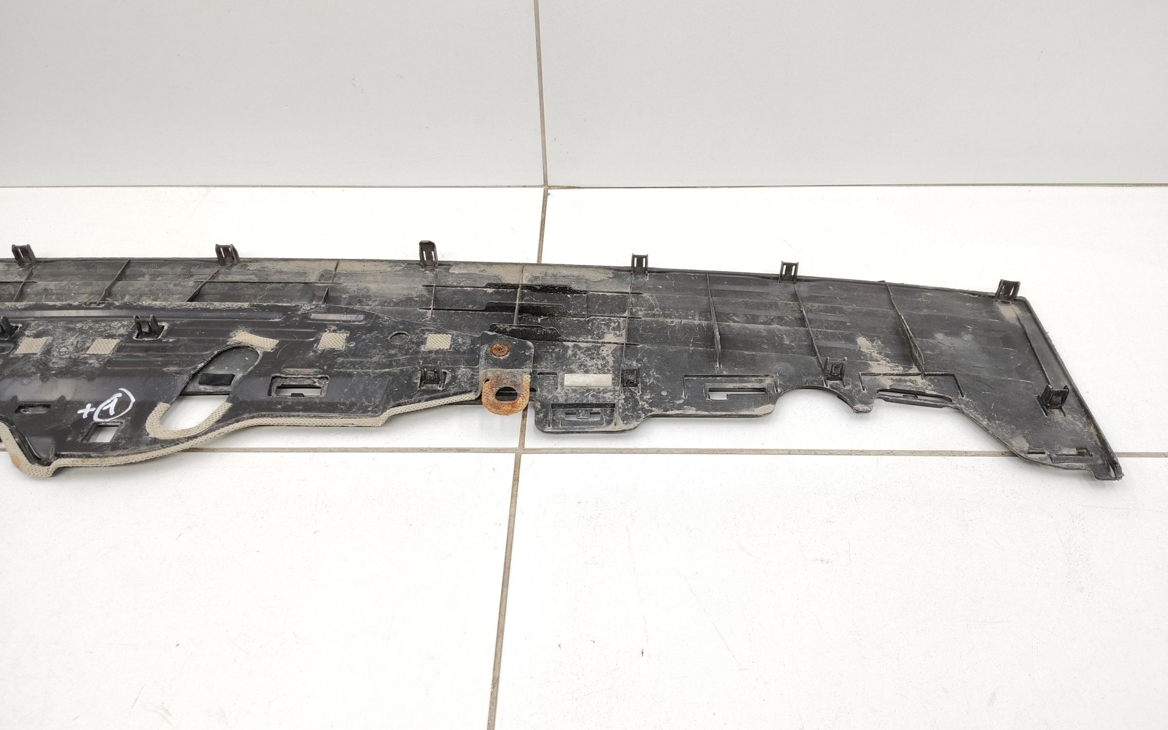 Накладка заднего бампера верхняя Toyota Land Cruiser Prado 150