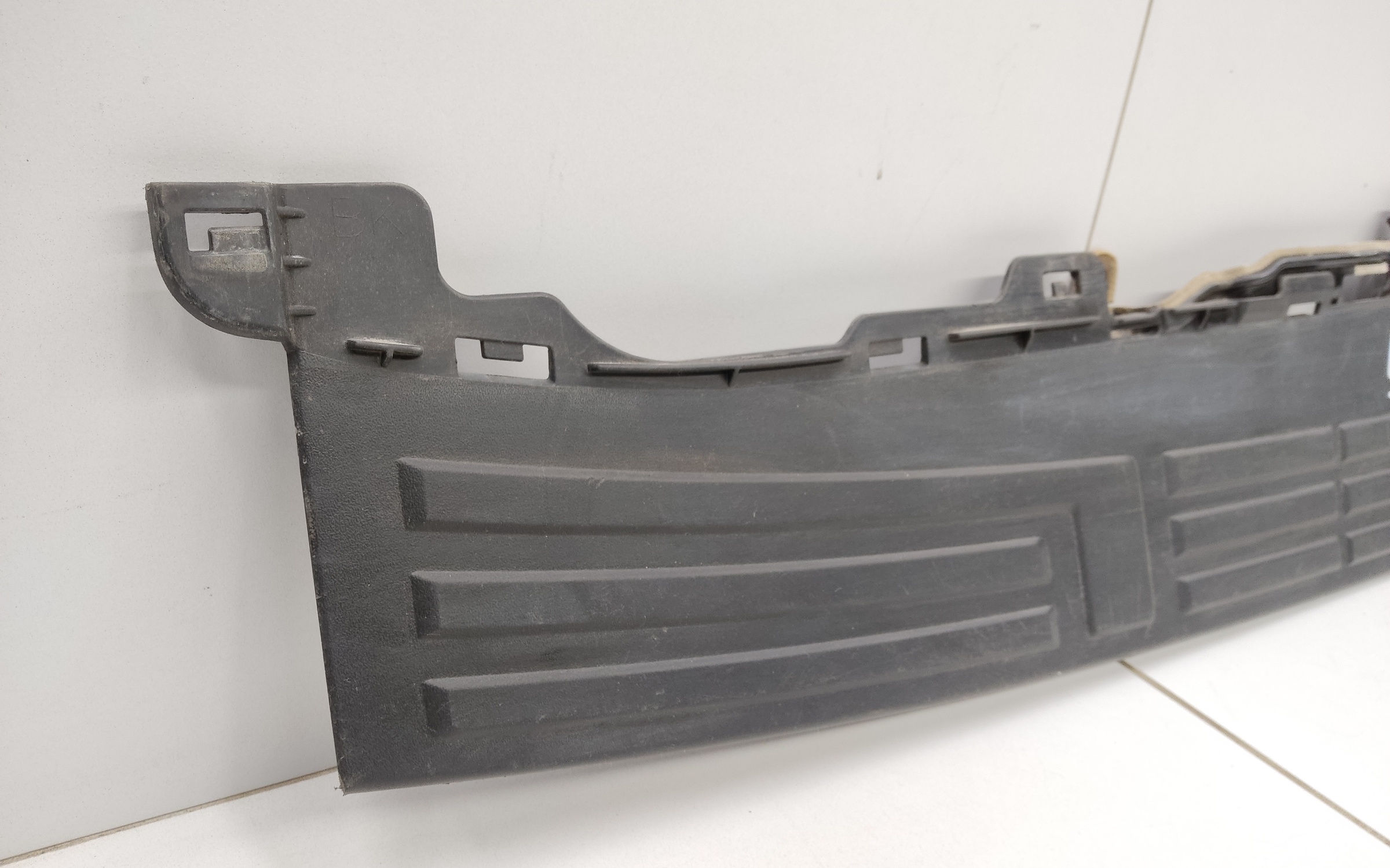 Накладка заднего бампера верхняя Toyota Land Cruiser Prado 150