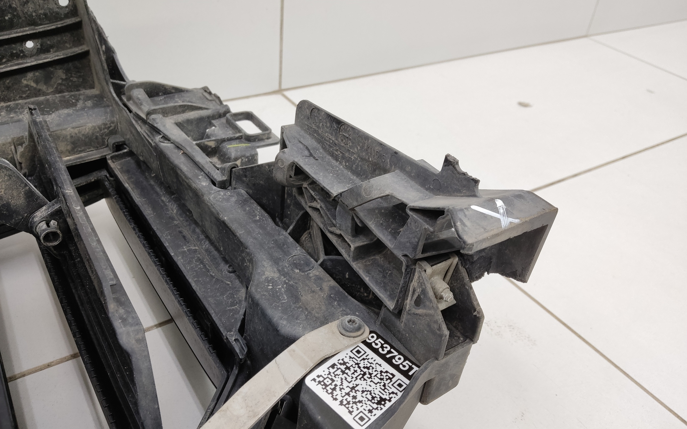 Жалюзи решетки радиатора BMW X7 G07 Restail M-Paket