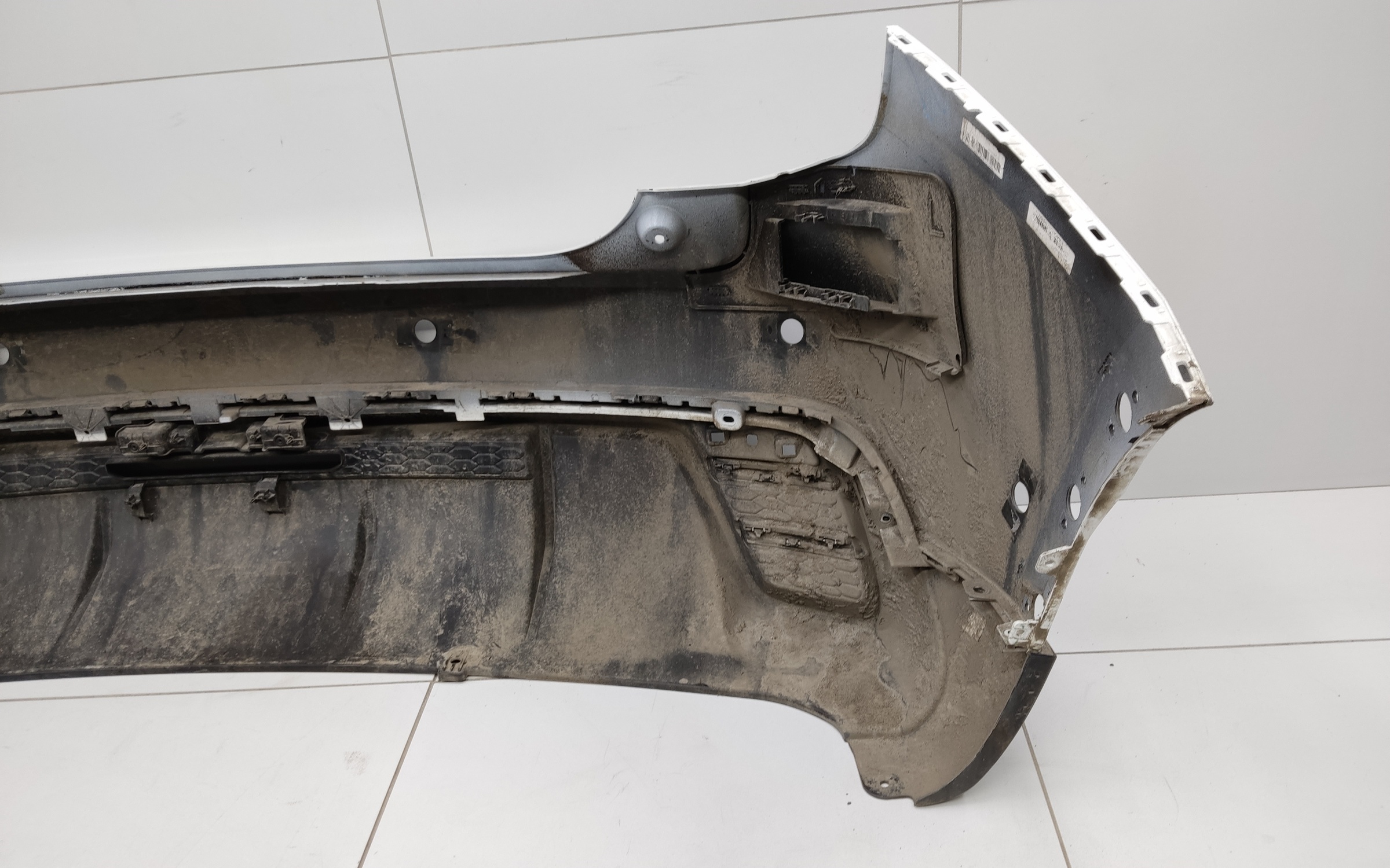 Бампер задний верхняя часть Haval Jolion Restail с отверстиями под накладки