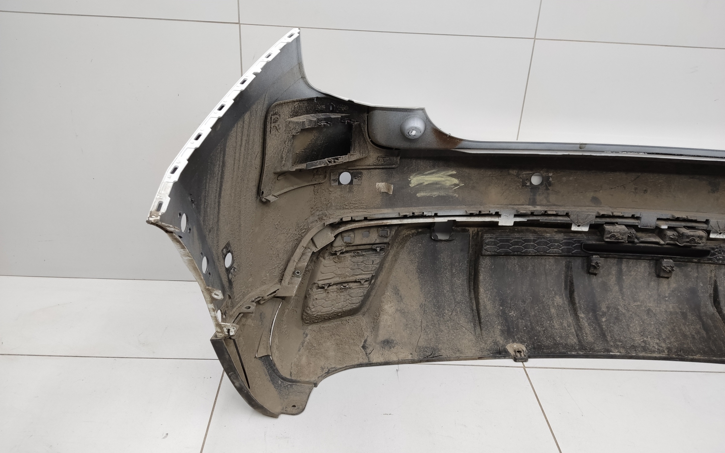 Бампер задний верхняя часть Haval Jolion Restail с отверстиями под накладки