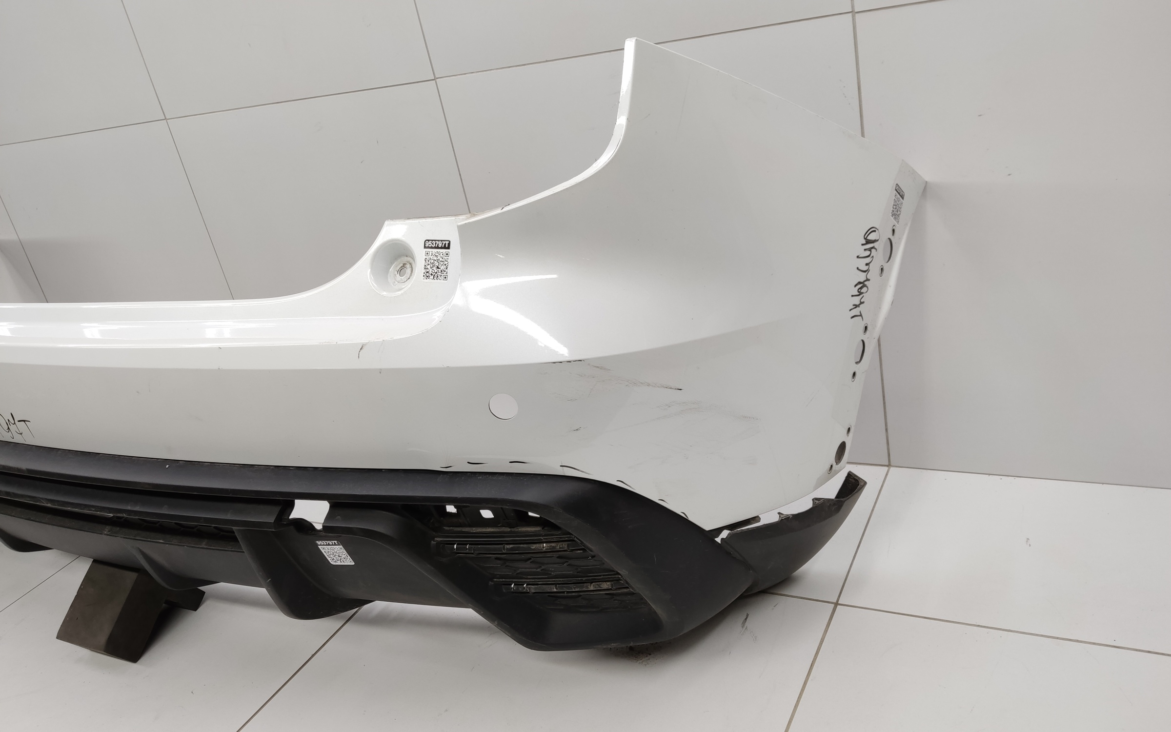 Бампер задний верхняя часть Haval Jolion Restail с отверстиями под накладки