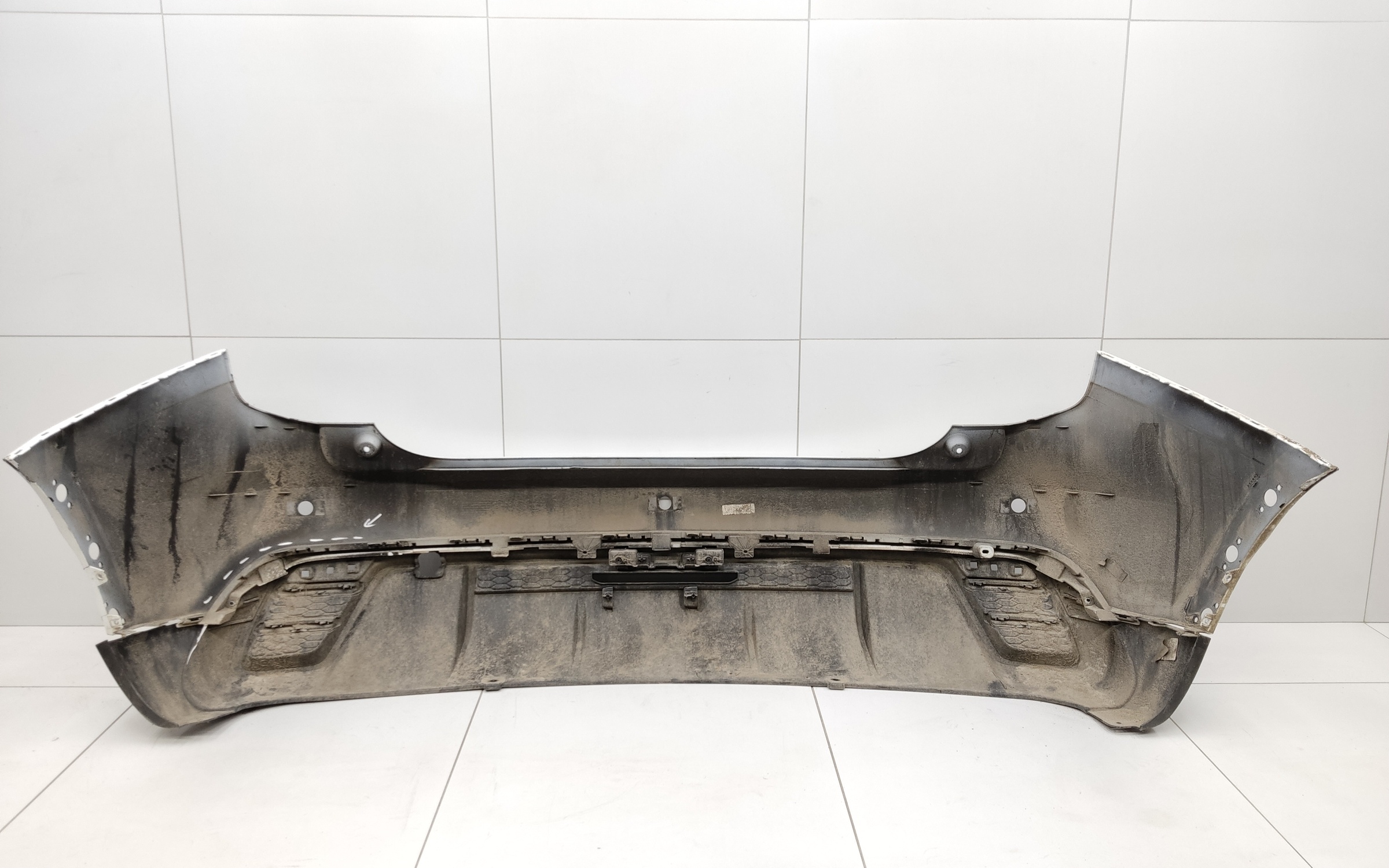 Бампер задний верхняя часть Haval Jolion Restail с отверстиями под накладки