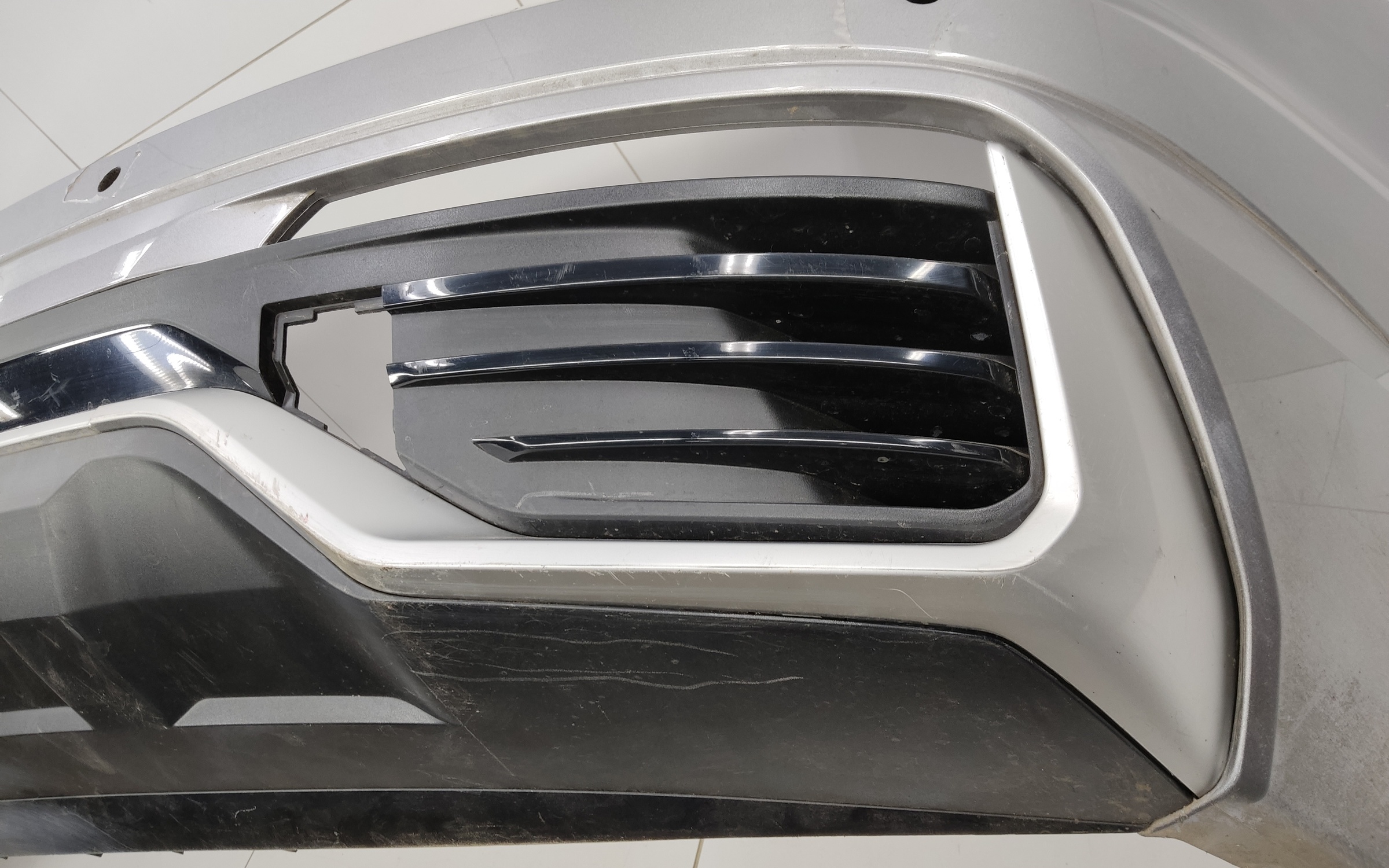 Бампер задний Geely Monjaro