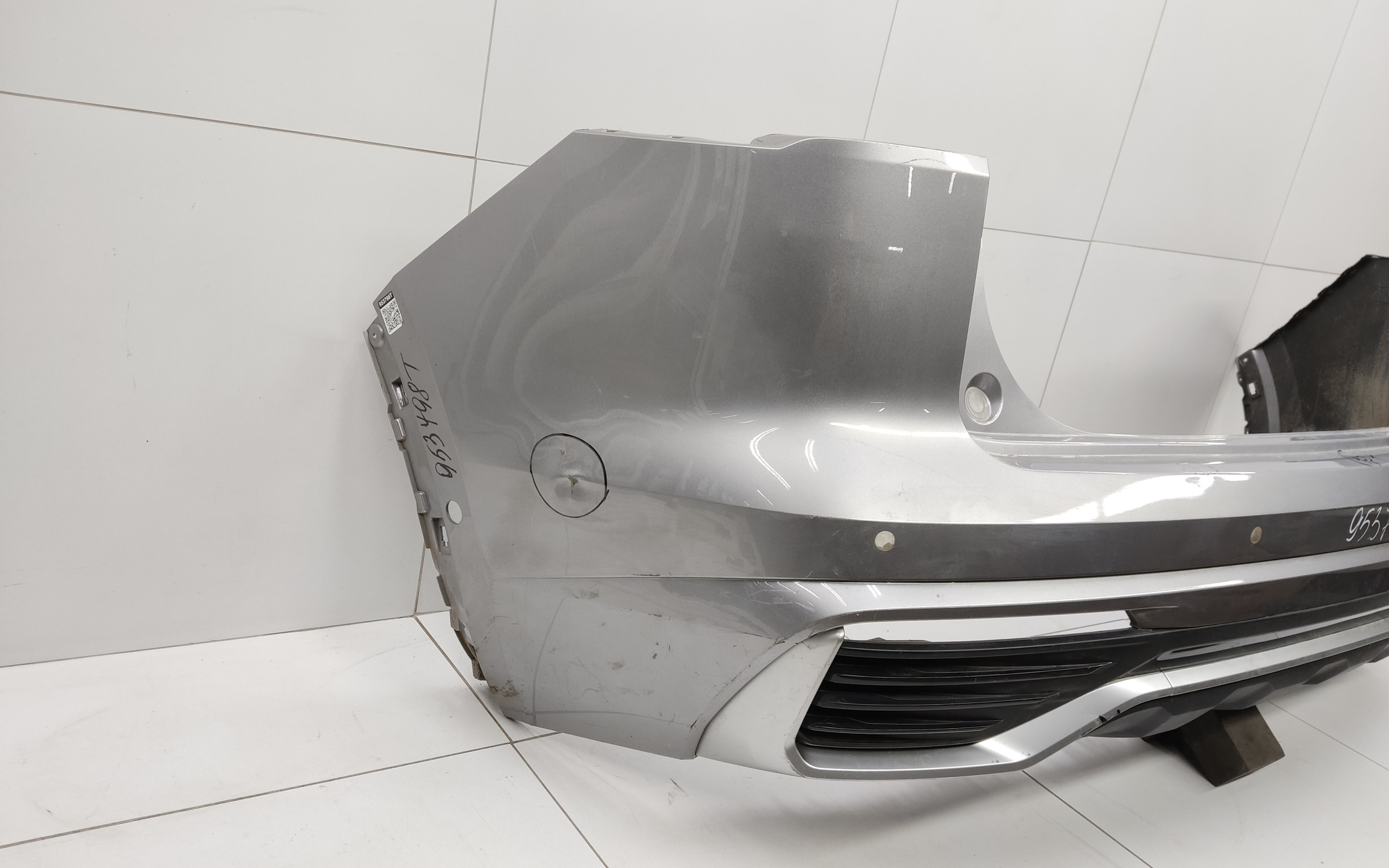 Бампер задний Geely Monjaro