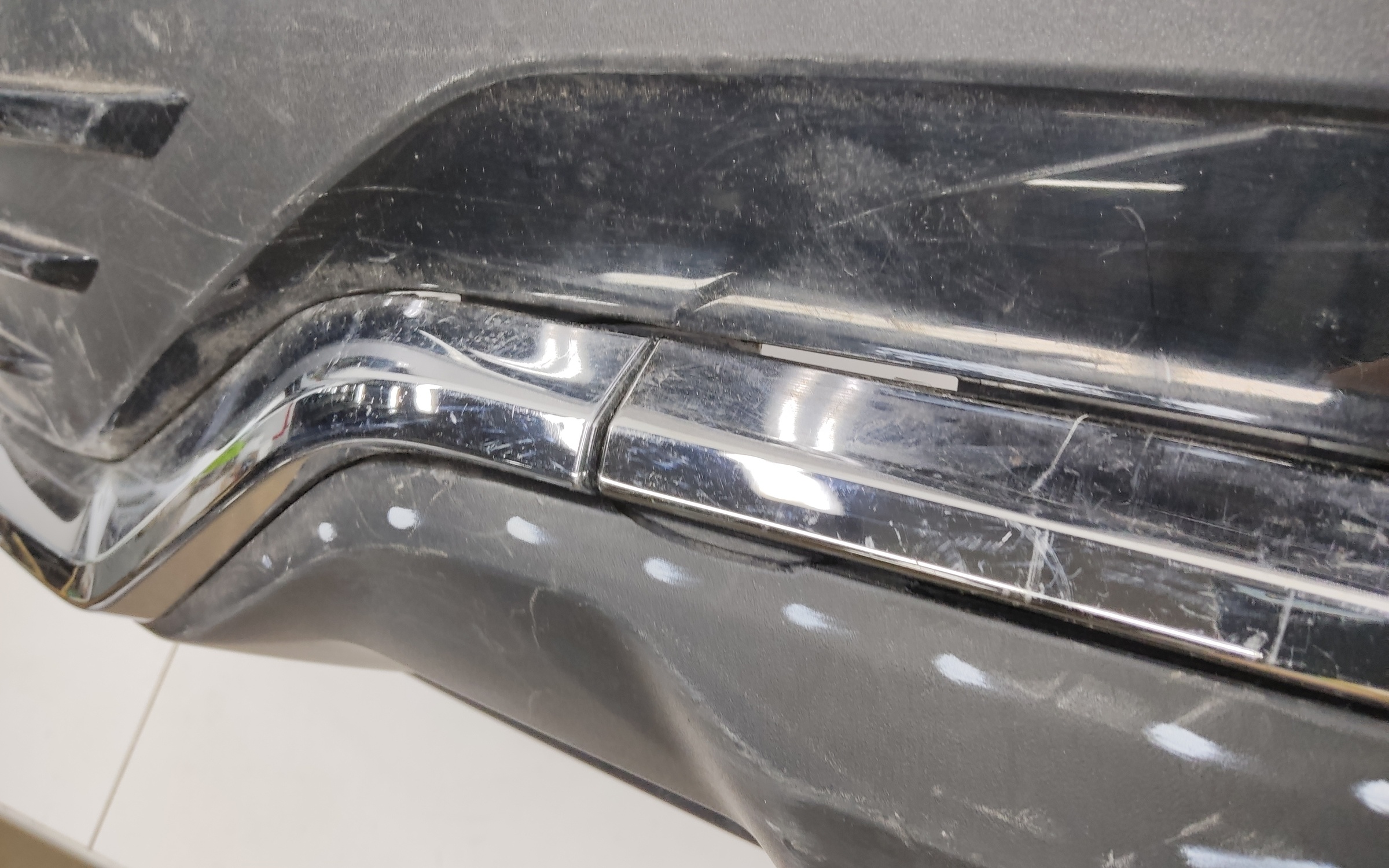 Бампер задний Geely Monjaro