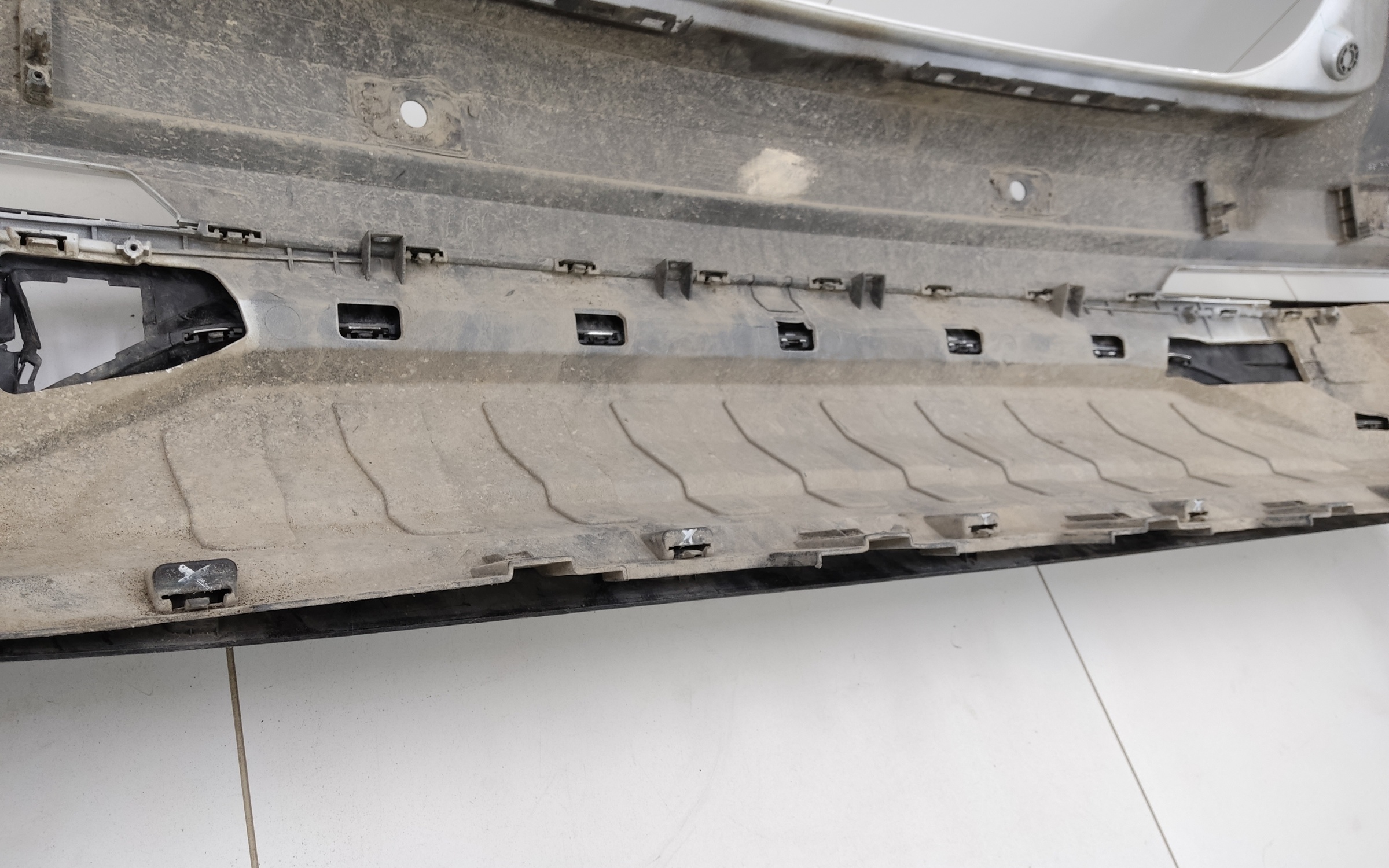 Бампер задний Geely Monjaro