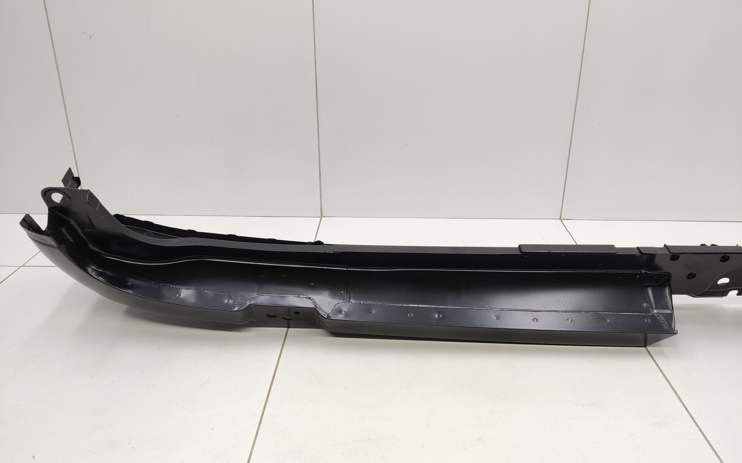 Стойка кузова задняя левая Ford Transit 7