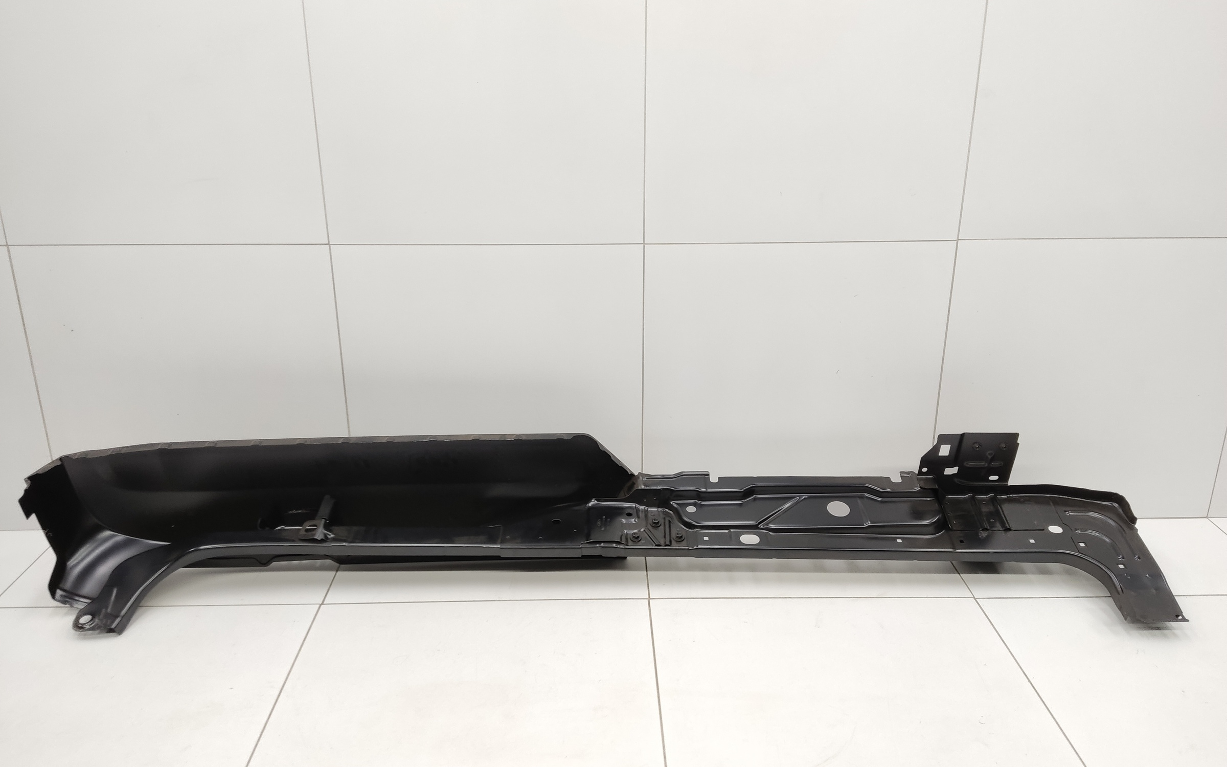 Стойка кузова задняя левая Ford Transit 7