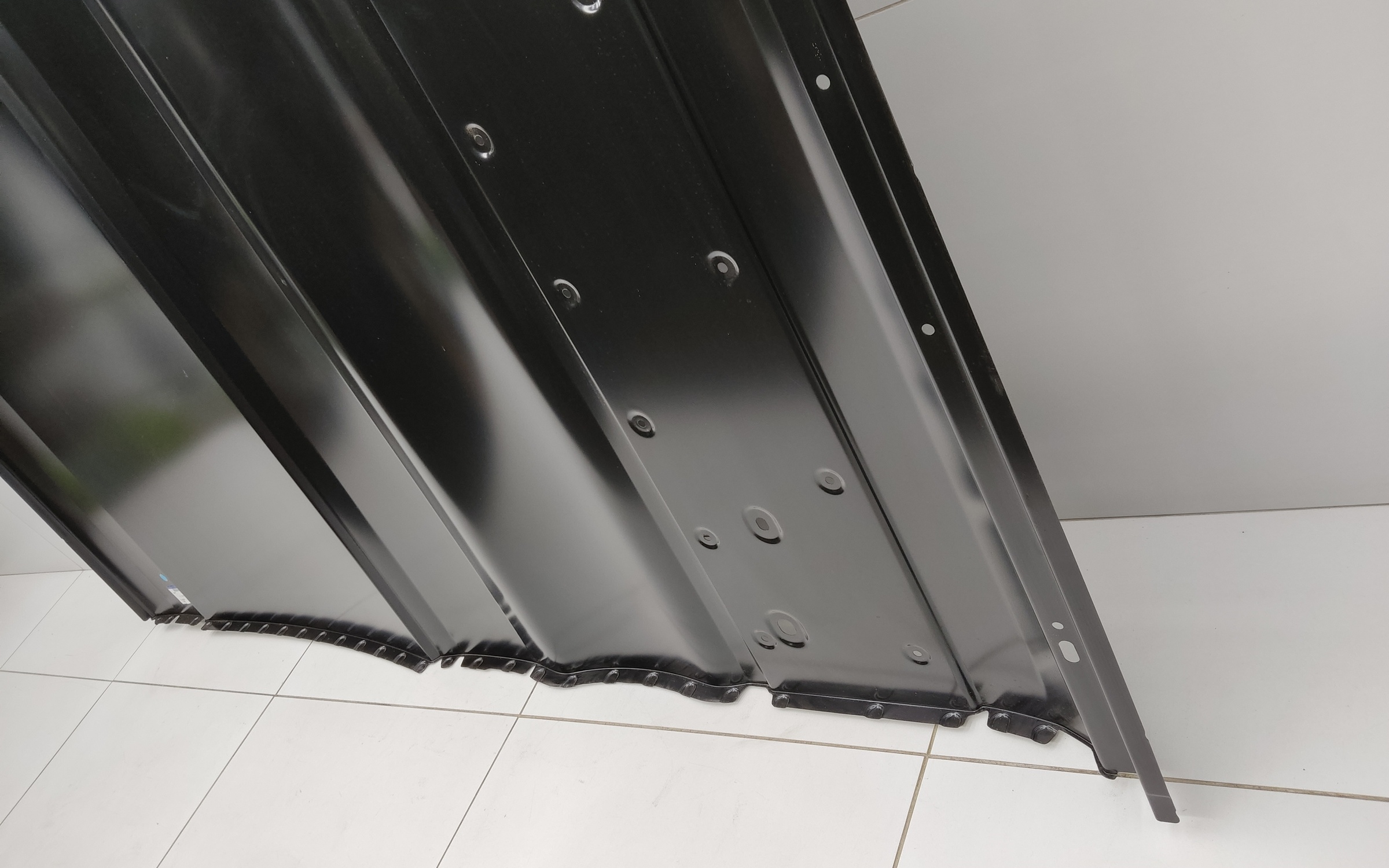 Боковая панель кузова левая глухая средняя часть Ford Transit 7