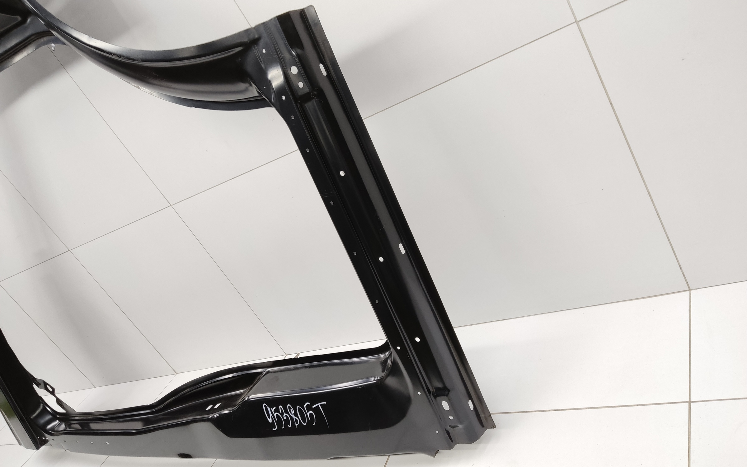 Боковая панель кузова правая передняя часть Ford Transit 7