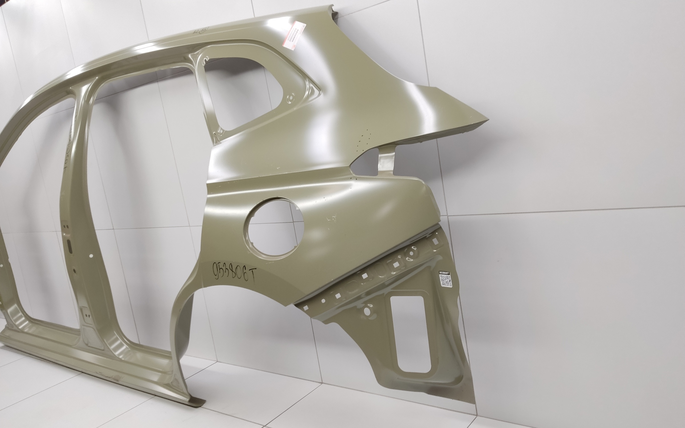 Панель кузова боковая левая Haval Jolion