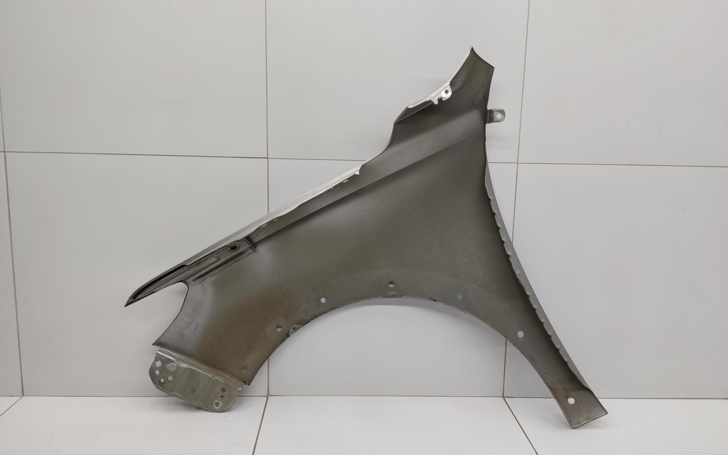 Крыло переднее правое Haval Jolion Restail