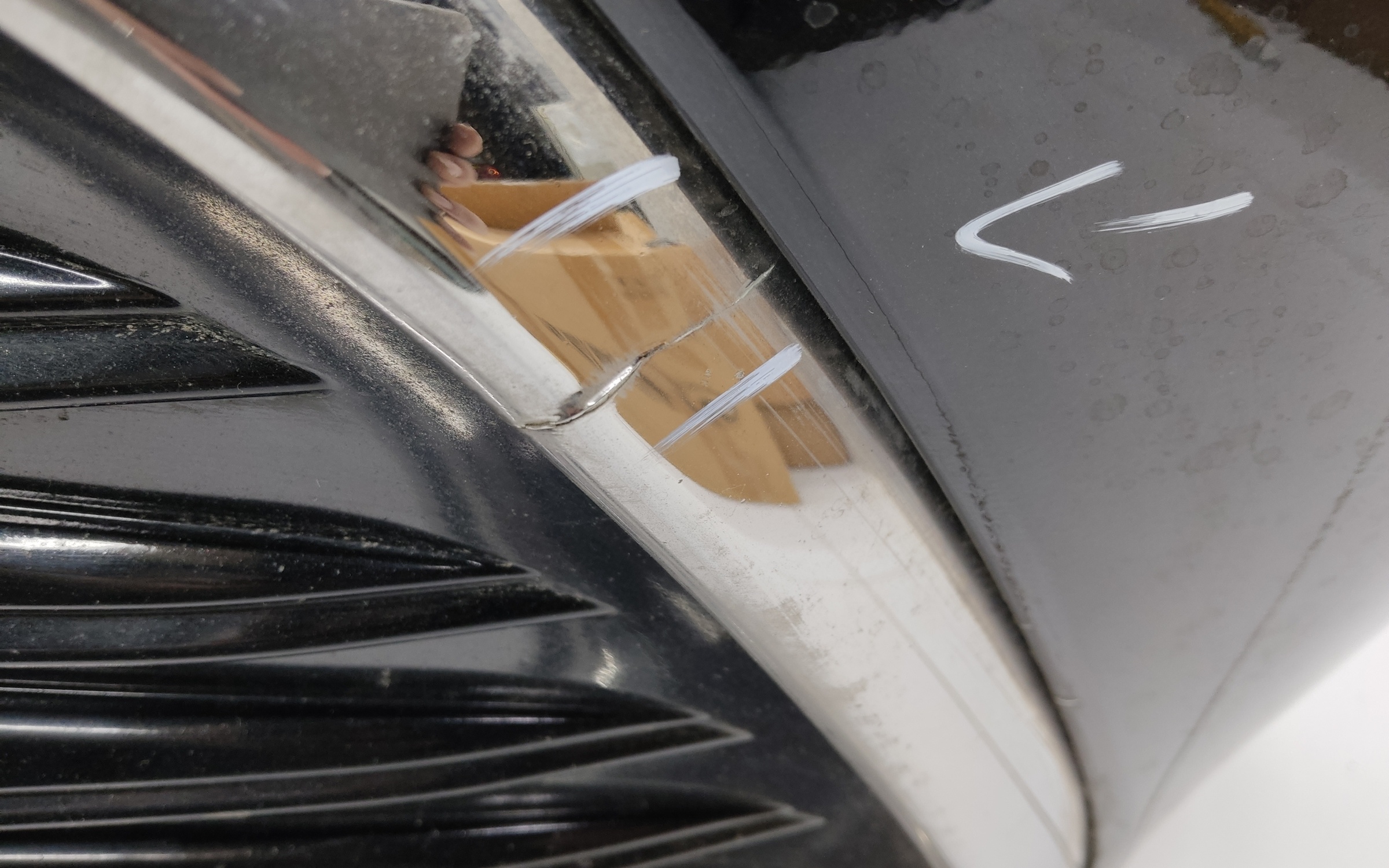 Бампер передний Toyota Camry V70 Restail