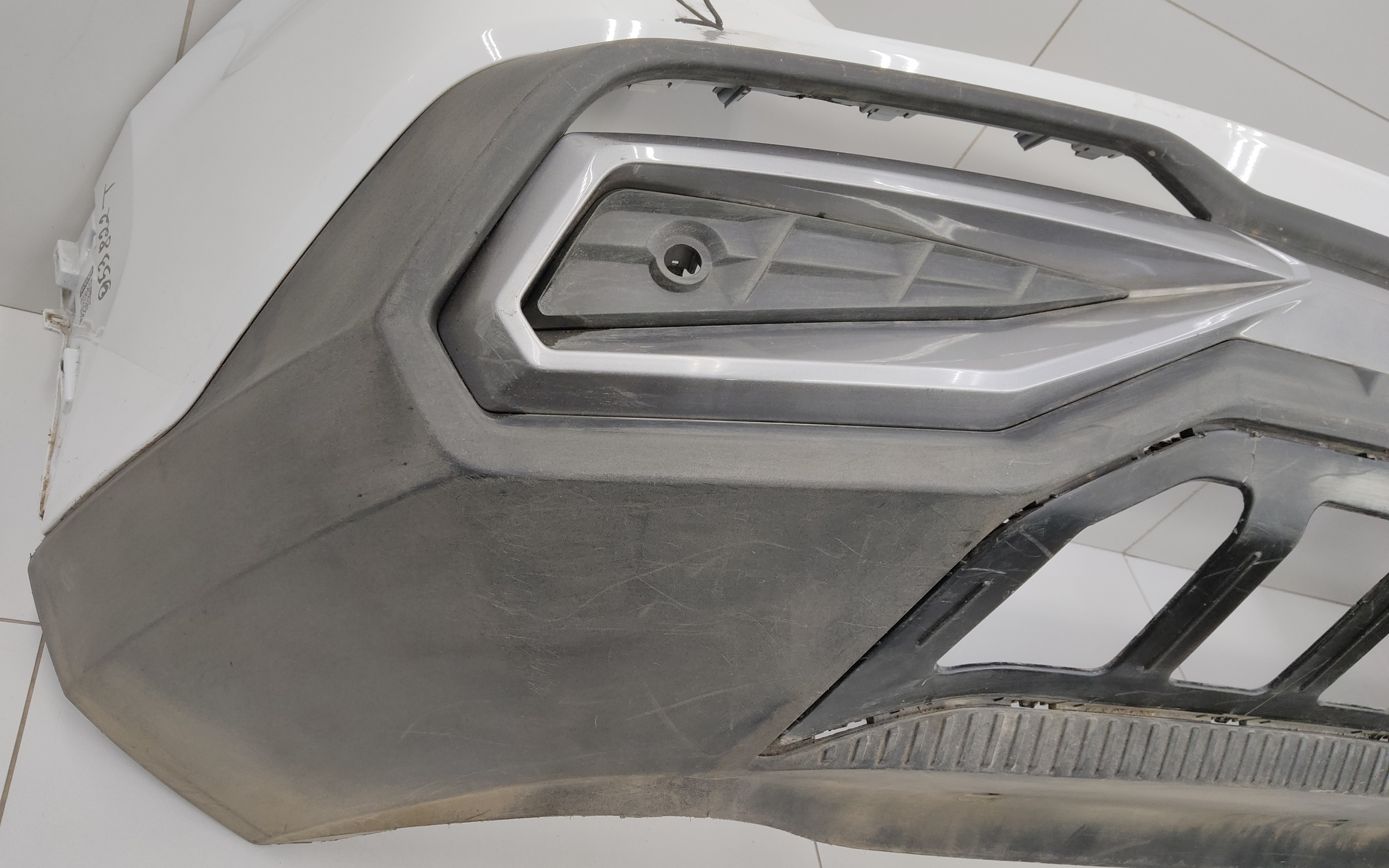 Бампер задний Geely Atlas 2