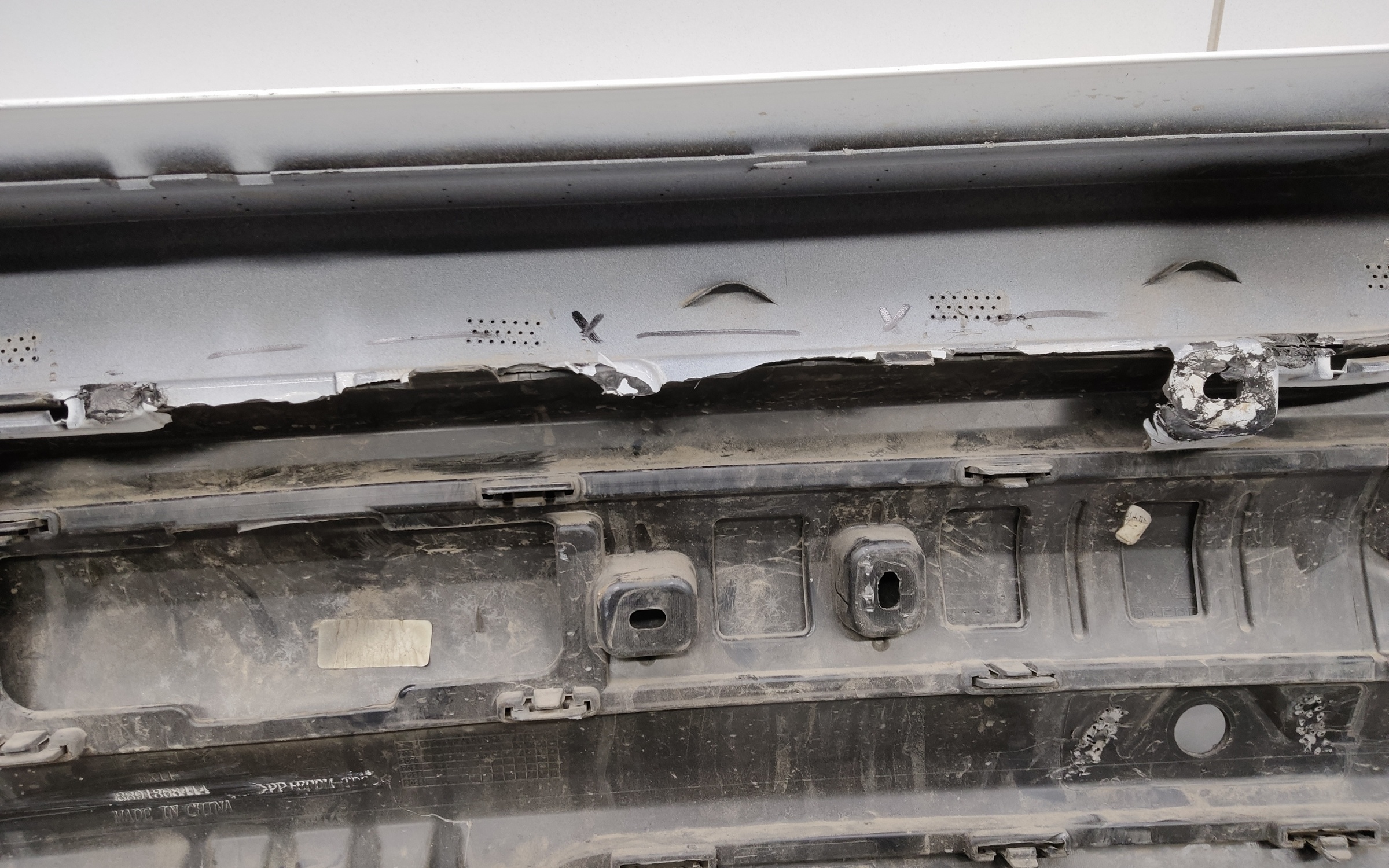 Бампер задний Geely Atlas 2