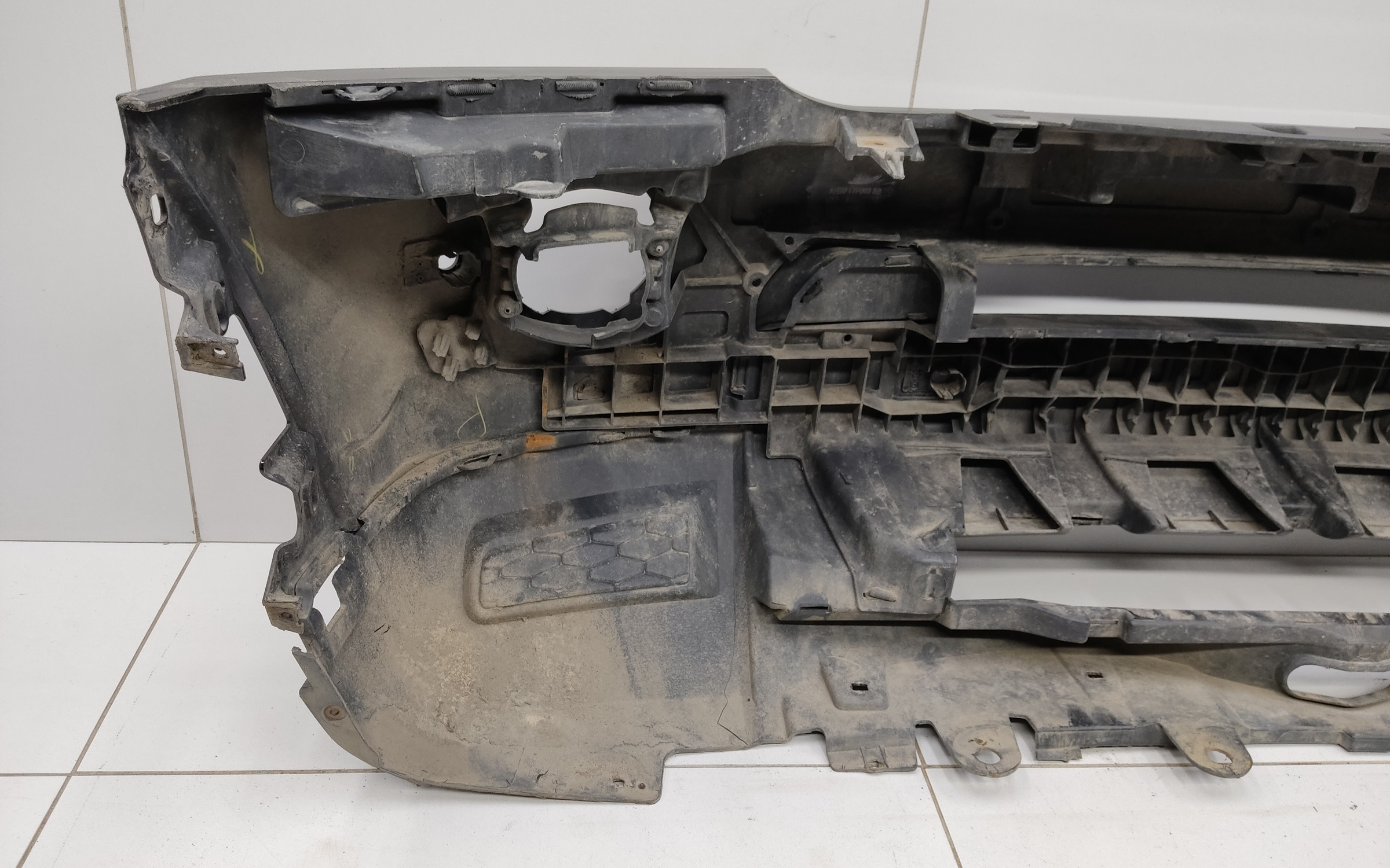 Бампер передний Land Rover Discovery 4